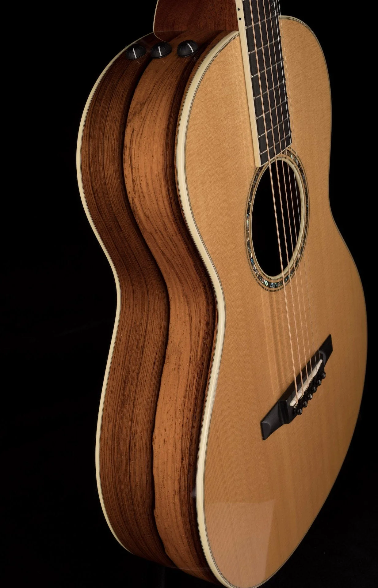 Pre Owned Taylor 35th Anniversary XXXV-P Parlor Natural Acoustic Guitar With OHSC - Image 8