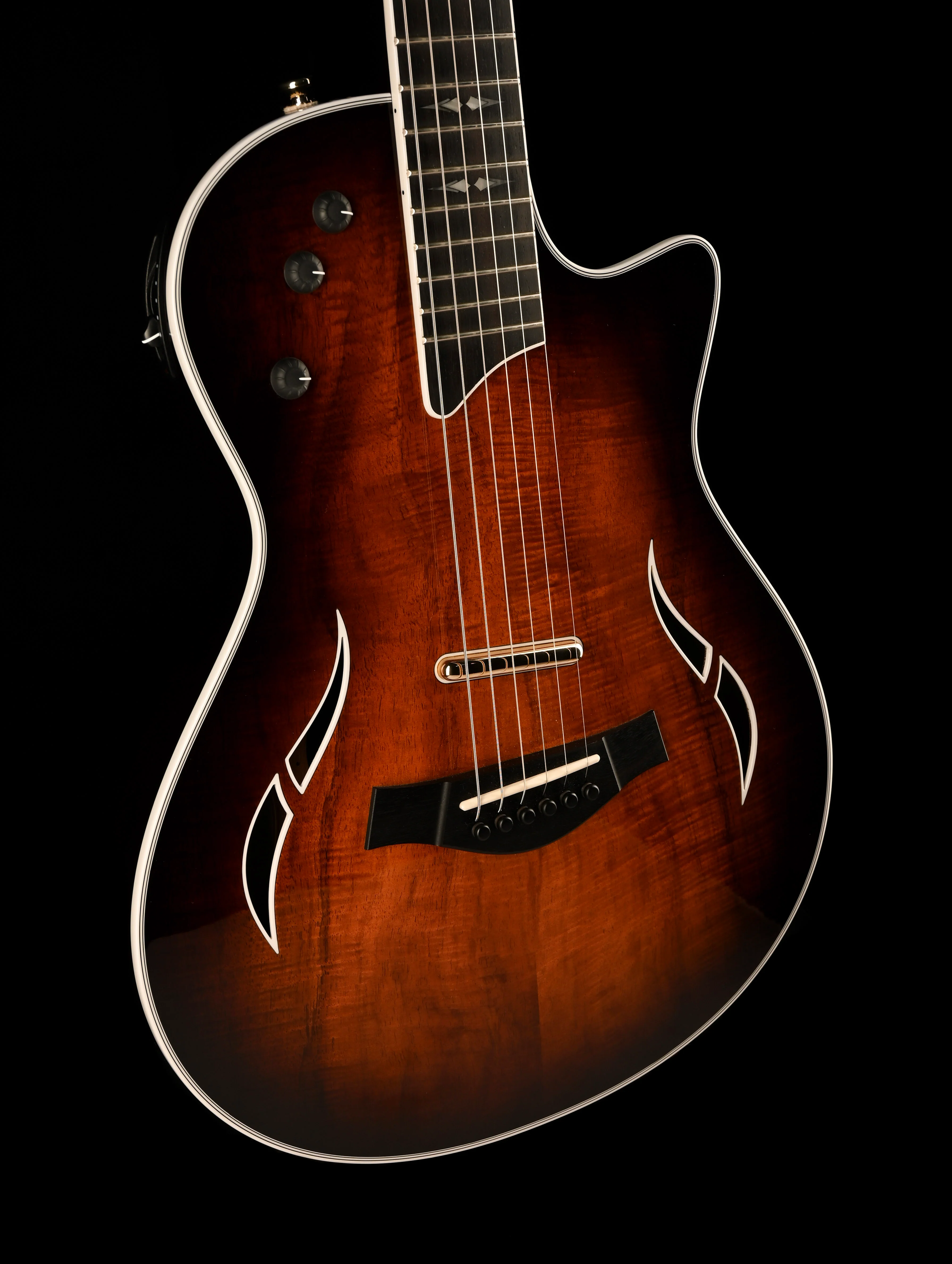 Pre Owned Taylor T5z Custom Koa Shaded Edgeburst Electric Guitar With OHSC - Image 9