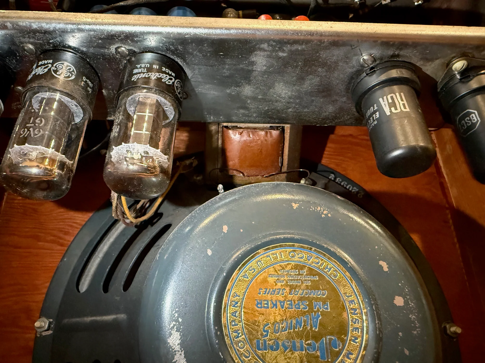 Vintage 1948 Fender Deluxe Tweed Guitar Amp With Cover - Image 17