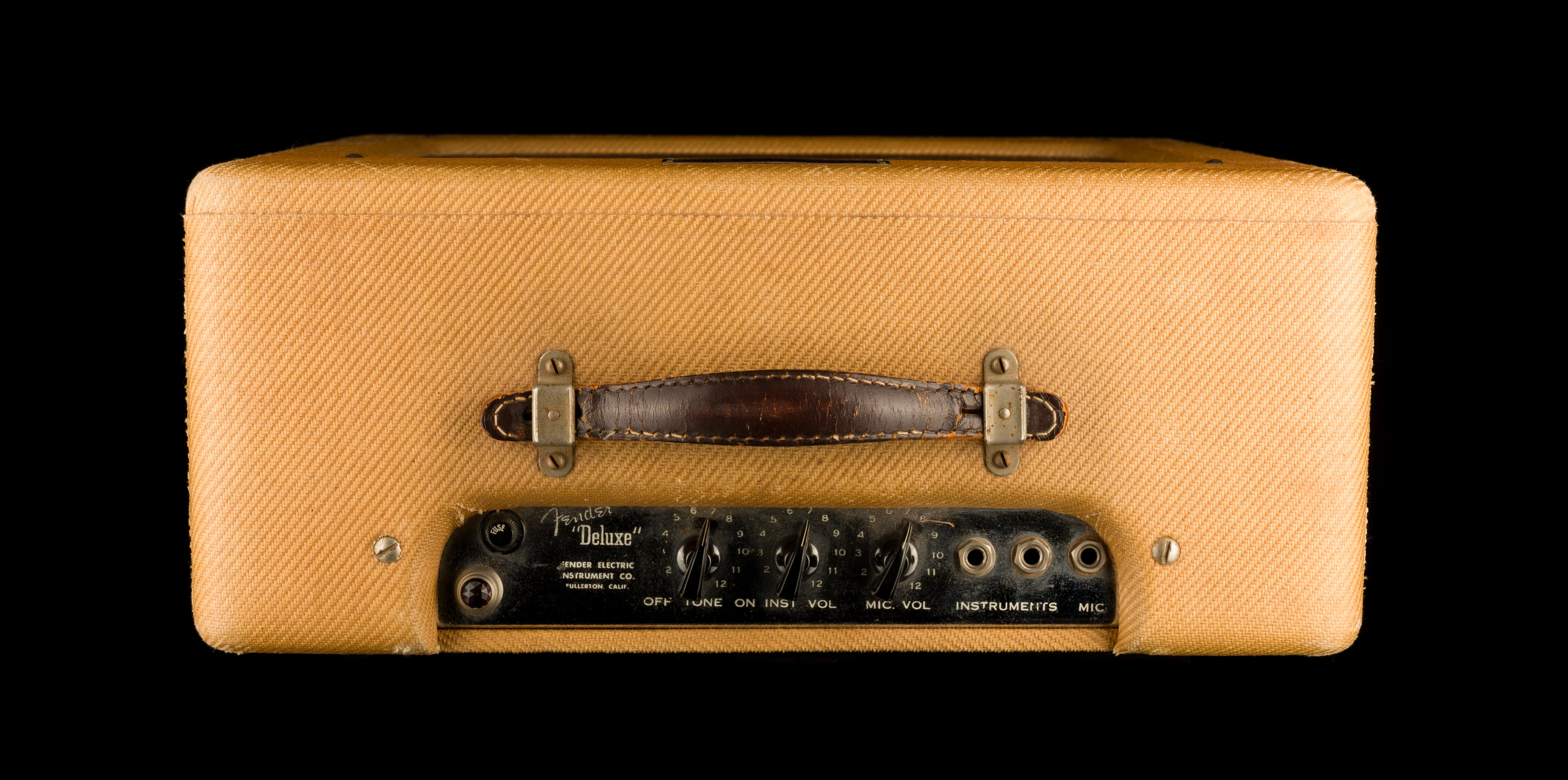 Vintage 1948 Fender Deluxe Tweed Guitar Amp With Cover - Image 9