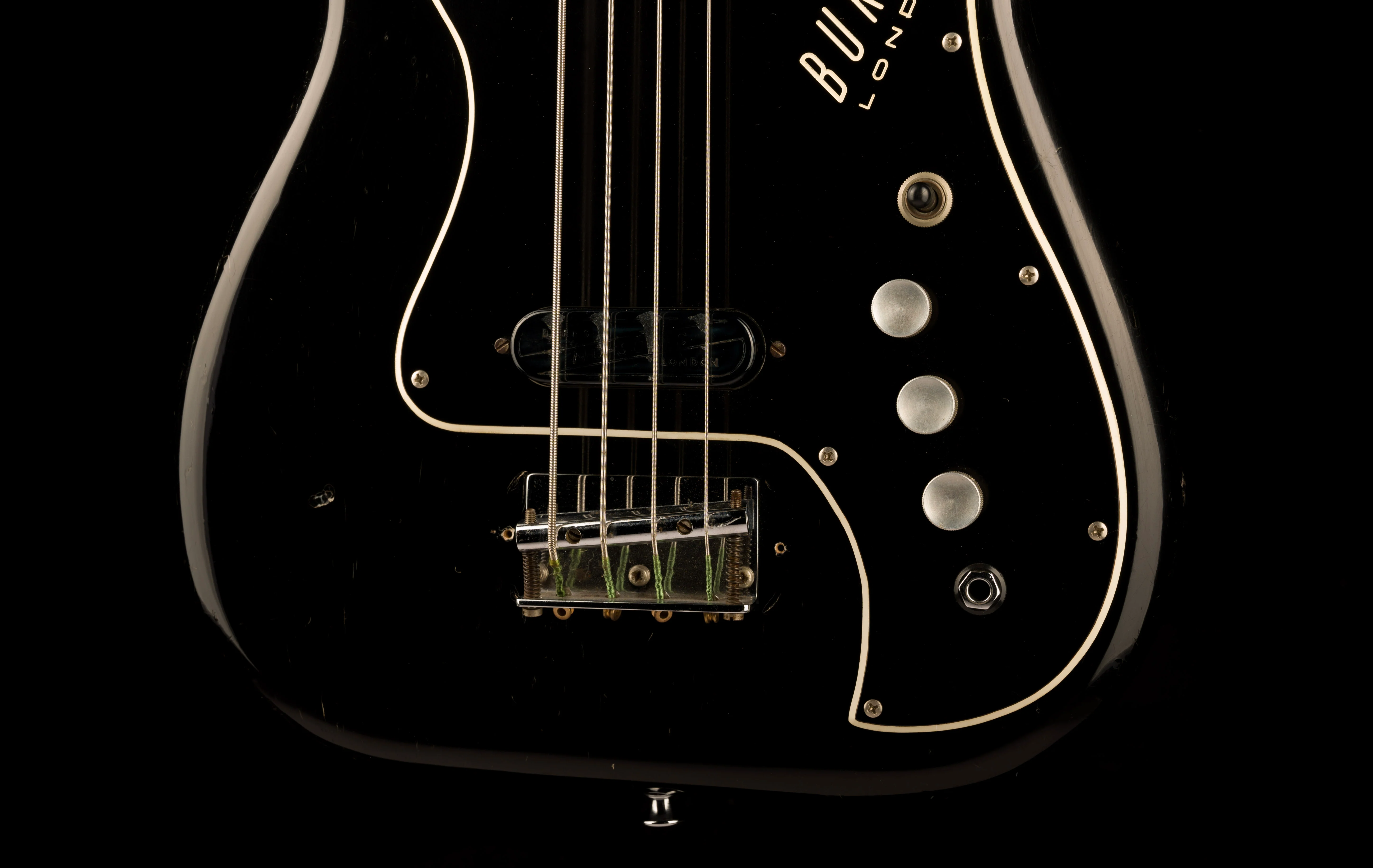 Vintage 1965 Burns Nu-Sonic Bass Black with OHSC - Image 5