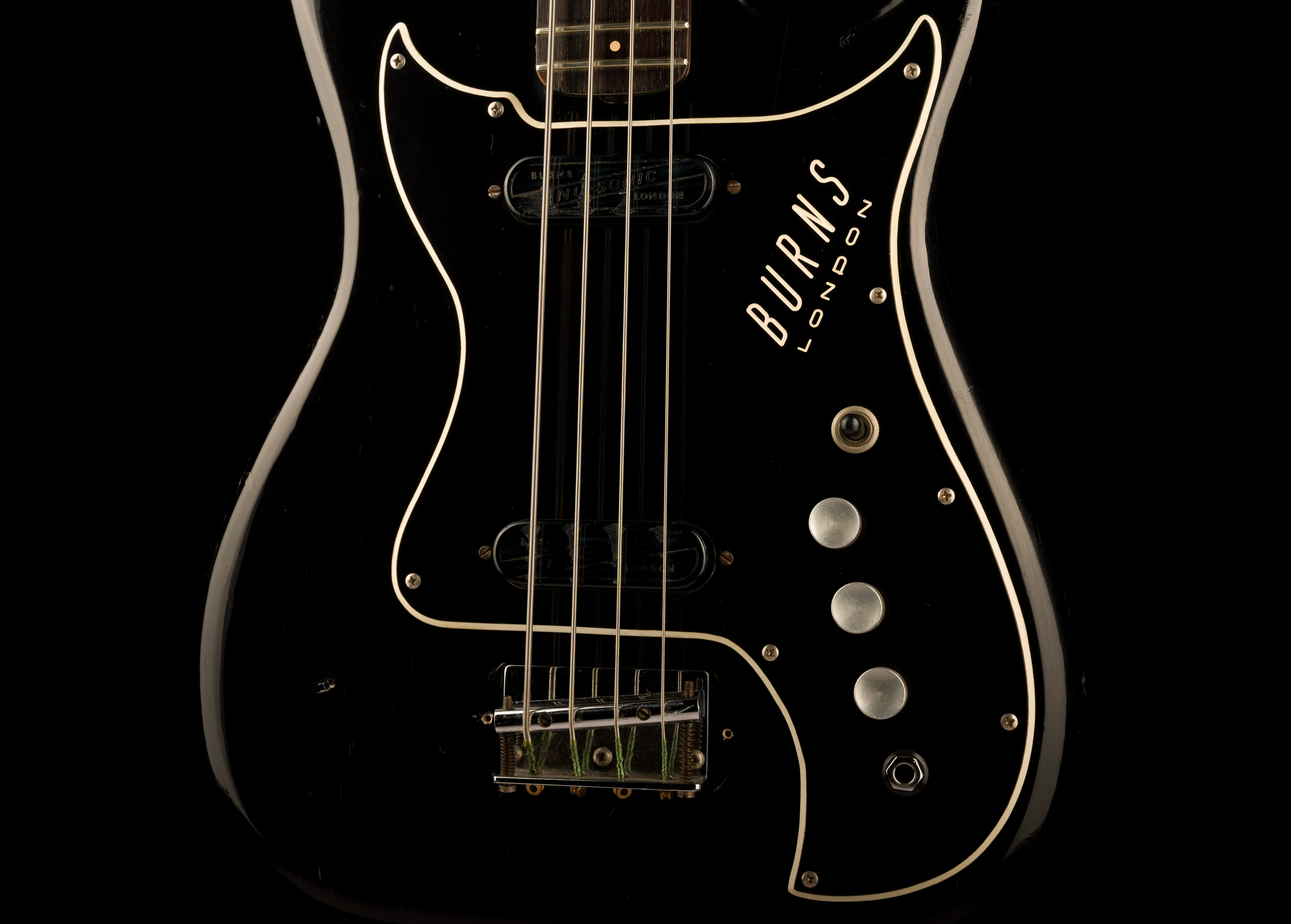 Vintage 1965 Burns Nu-Sonic Bass Black with OHSC - Image 6