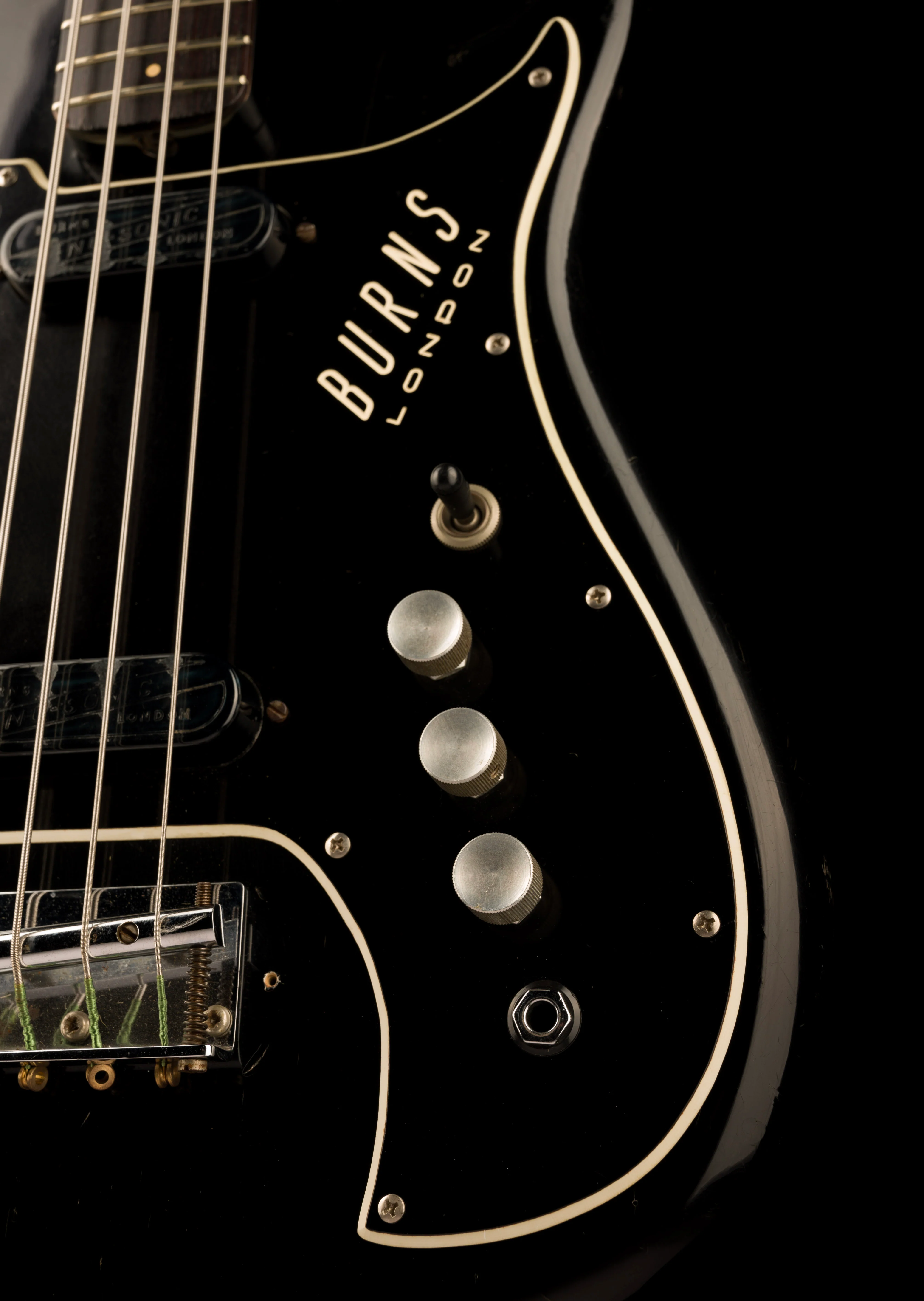 Vintage 1965 Burns Nu-Sonic Bass Black with OHSC - Image 8