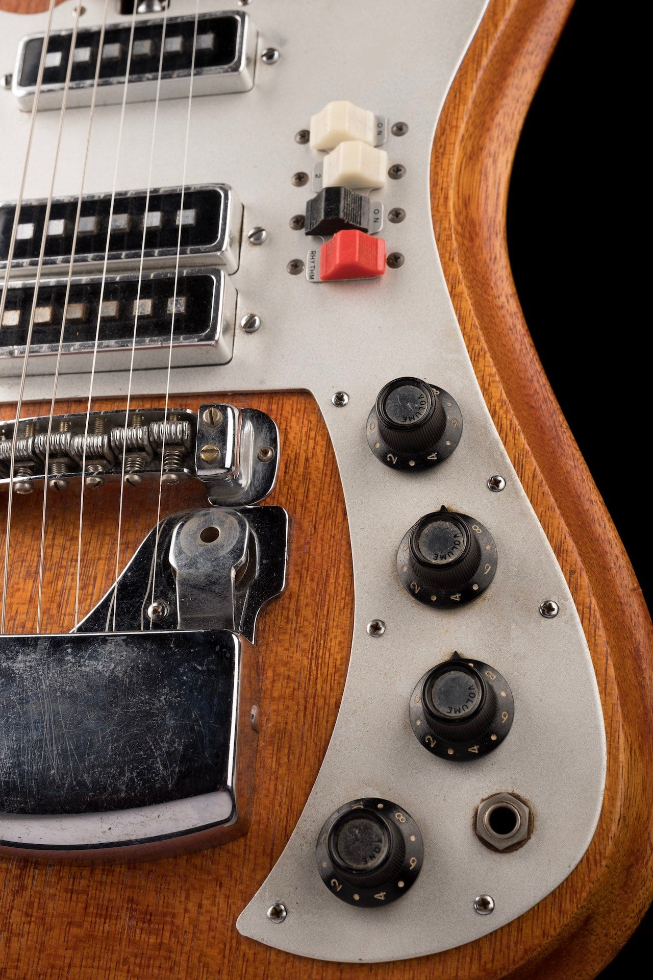 Pre Owned Vintage 1969 Teisco Del Rey K3L ET-312 “Shark Fin” Natural With OHSC - Image 9