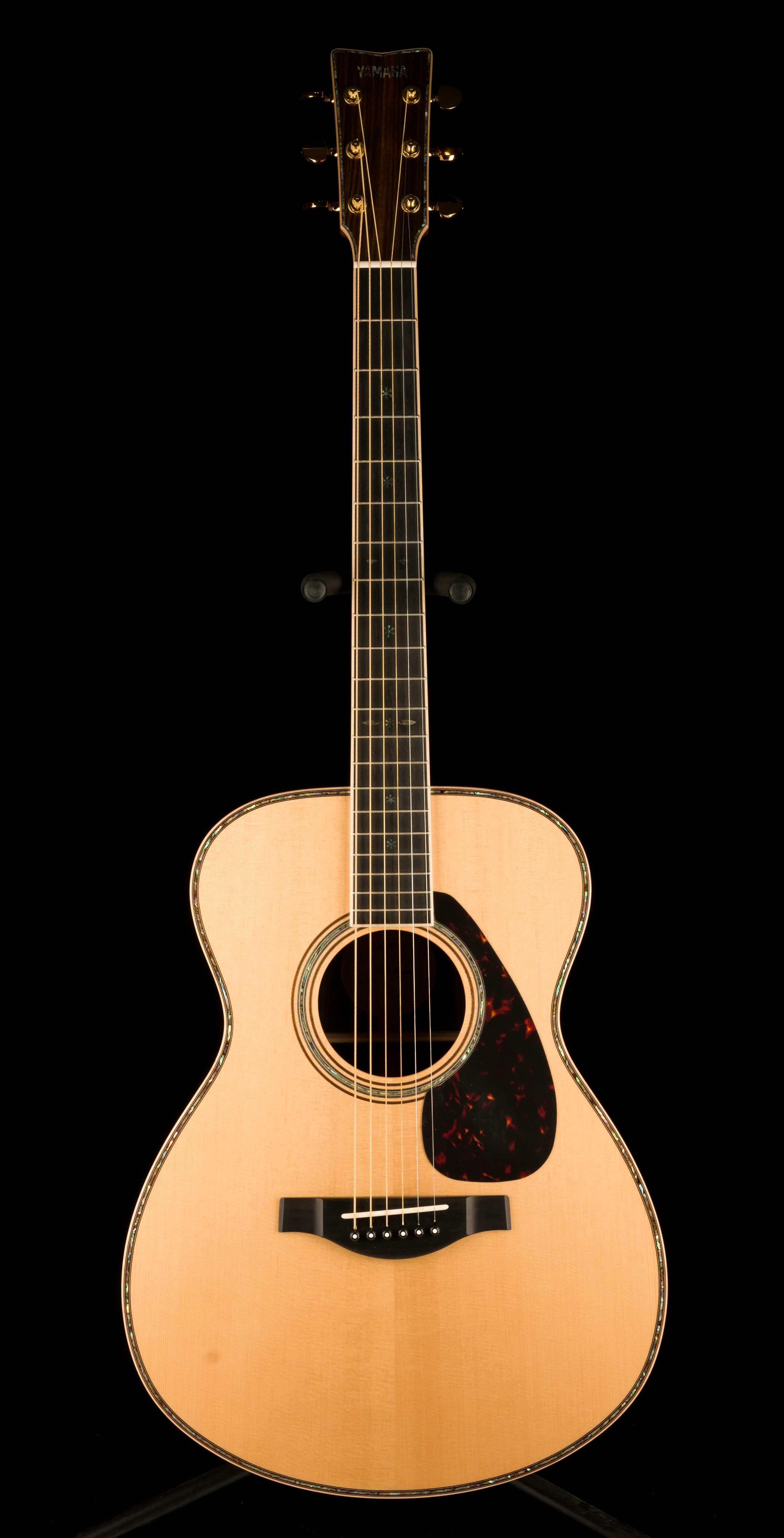 Pre Owned Yamaha LS56 ARE Concert Acoustic Guitar With OHSC - Image 2