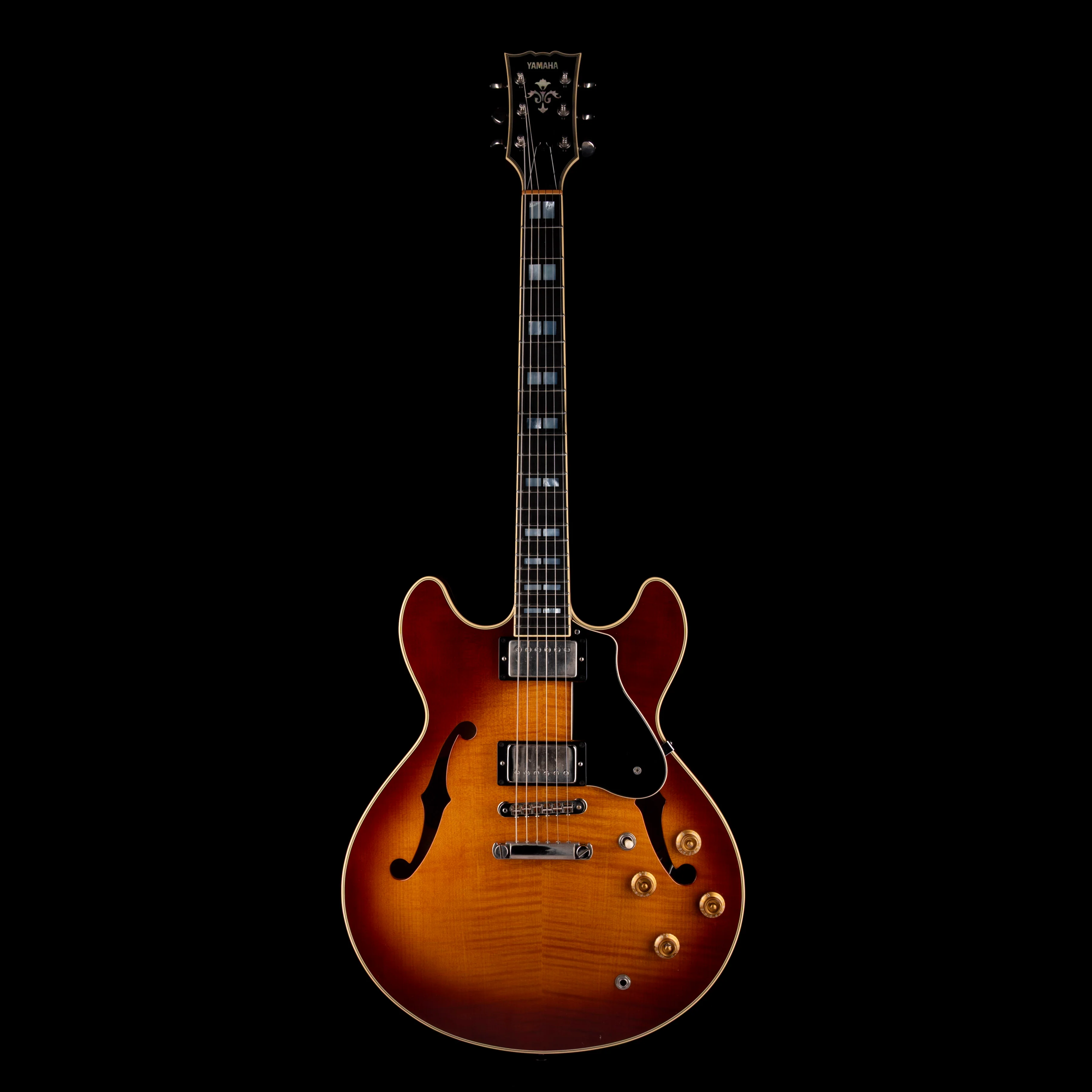 Pre Owned 2006 Yamaha SA2200 Semi-Hollow Body Electric Cherry Sunburst With Case - Image 2