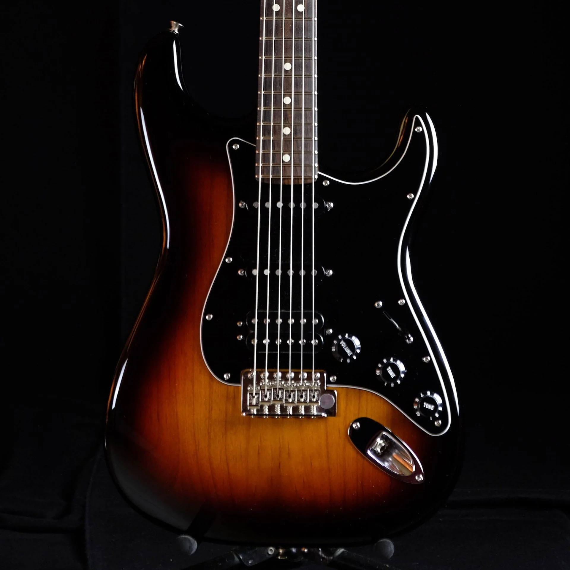 Used 2015 Fender American Special HSS Stratocaster 3-Color Sunburst With Bag