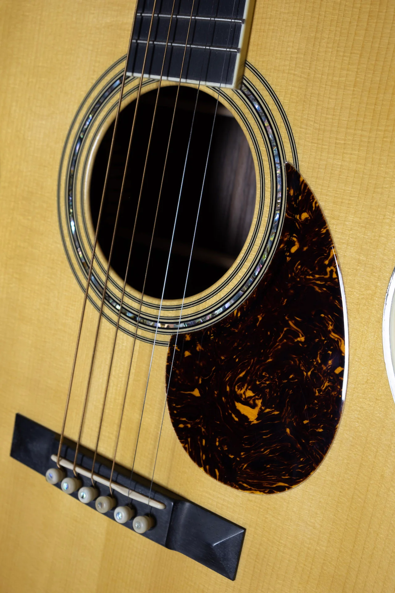 Pre-owned Martin Limited Edition Pat Donahue OM-30 Deep Body Acoustic Guitar - Image 7