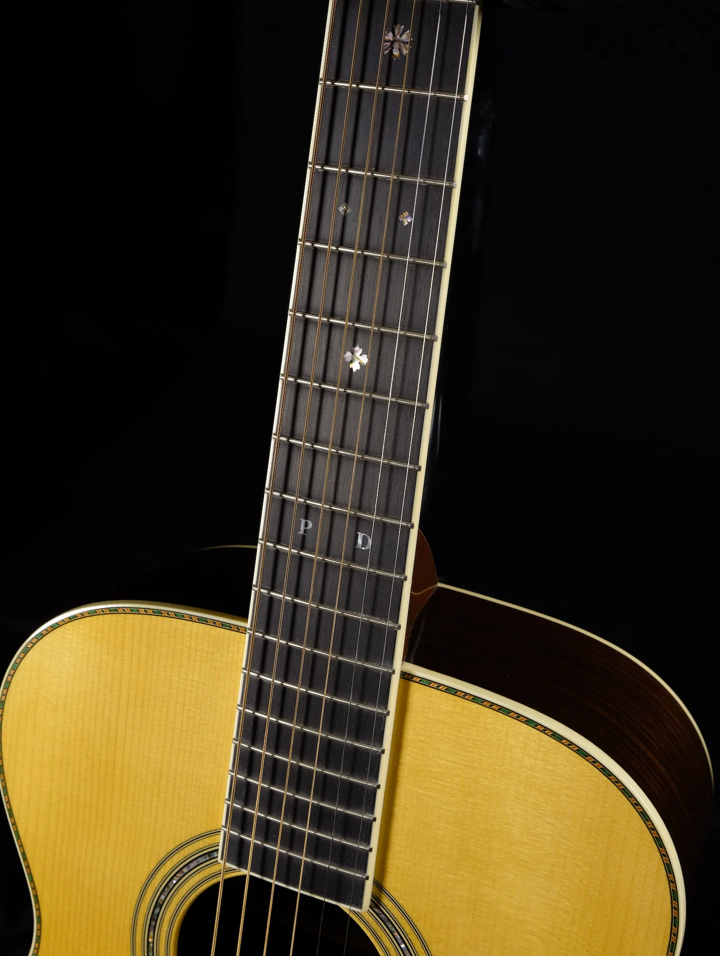 Pre-owned Martin Limited Edition Pat Donahue OM-30 Deep Body Acoustic Guitar - Image 8