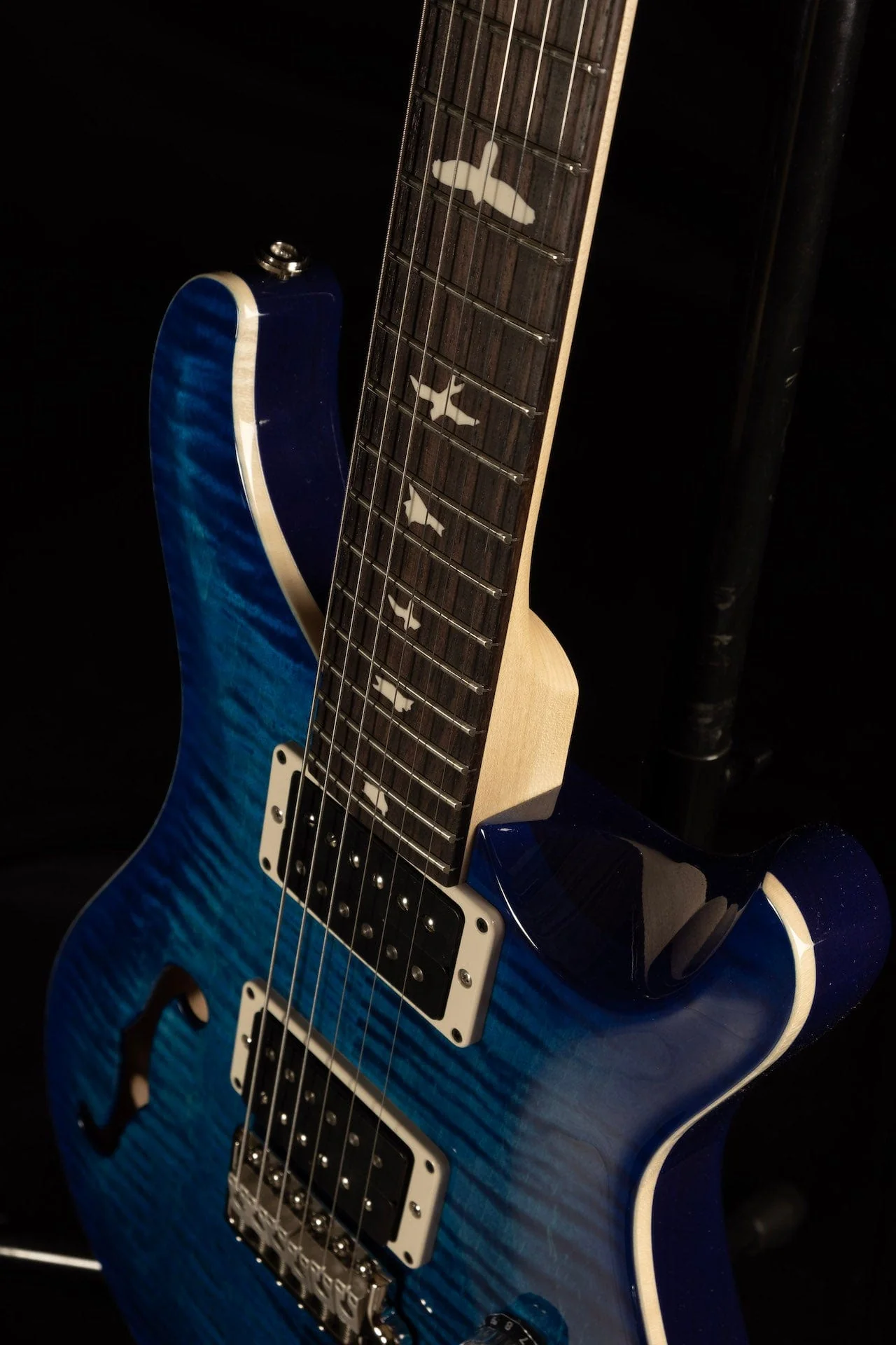 PRS CE 24 Semi-Hollow Faded Blue Burst With Gig Bag - Image 4