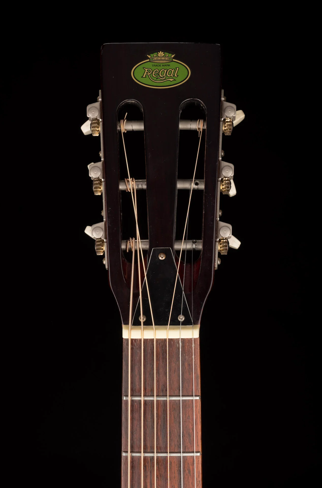Pre Owned Regal Duolian-Style Resonator Natural Round-Neck - Image 13