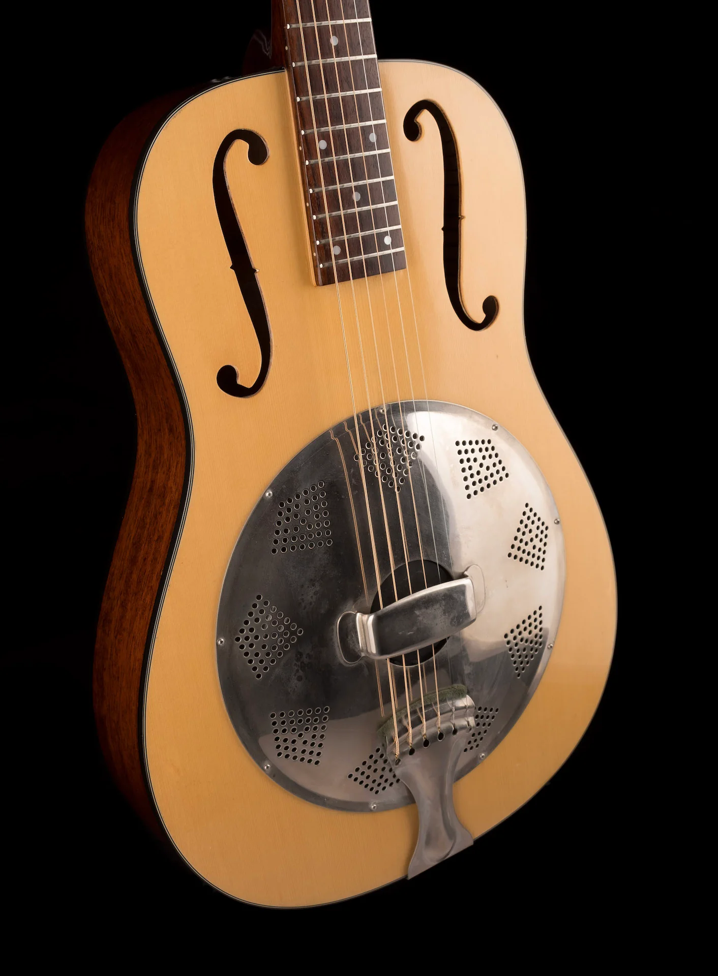 Pre Owned Regal Duolian-Style Resonator Natural Round-Neck - Image 7