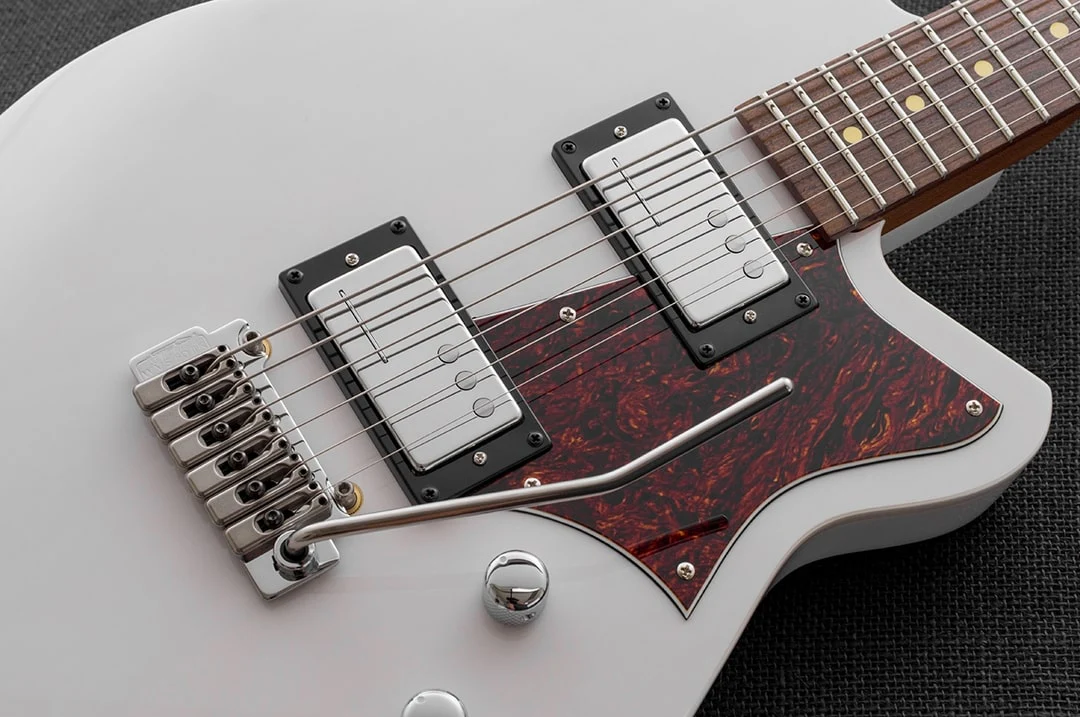 Reverend Descent W Roasted Maple Neck Baritone Electric Guitar Trans White - Image 3