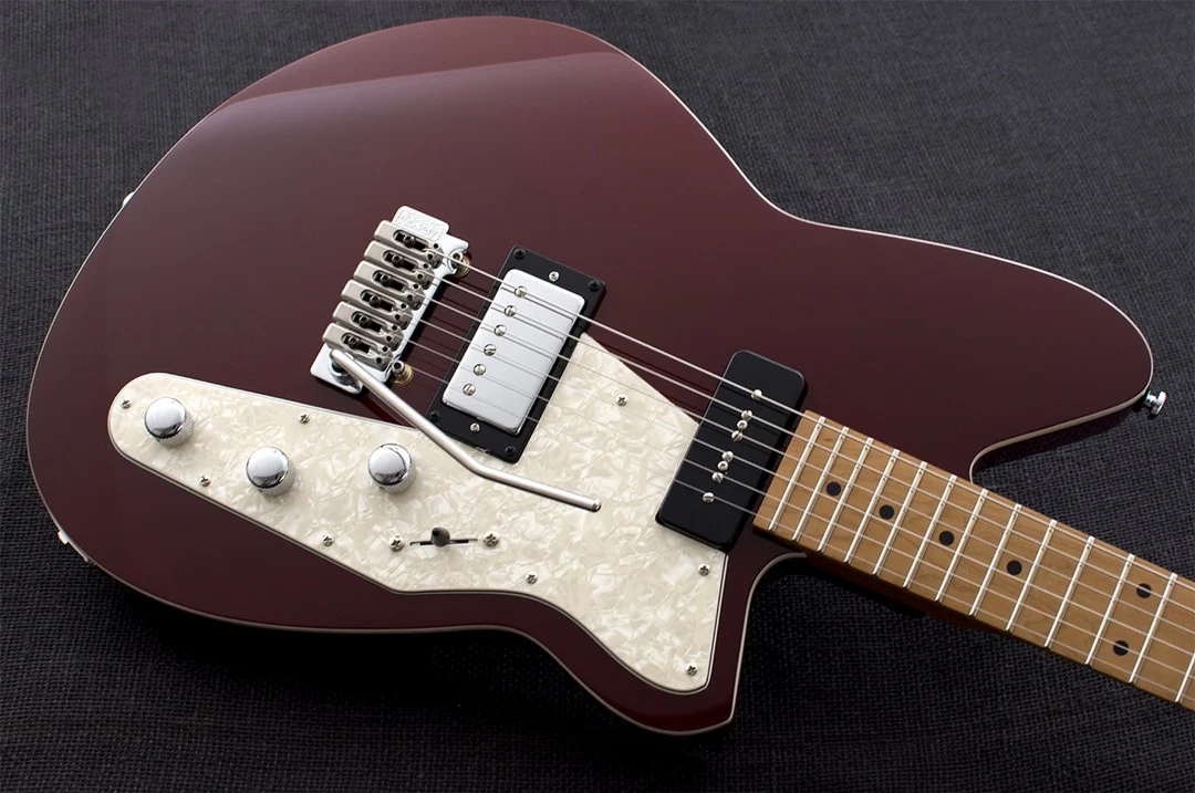 Reverend Double Agent W Medieval Red Wilkinson Tremolo Electric Guitar - Image 3