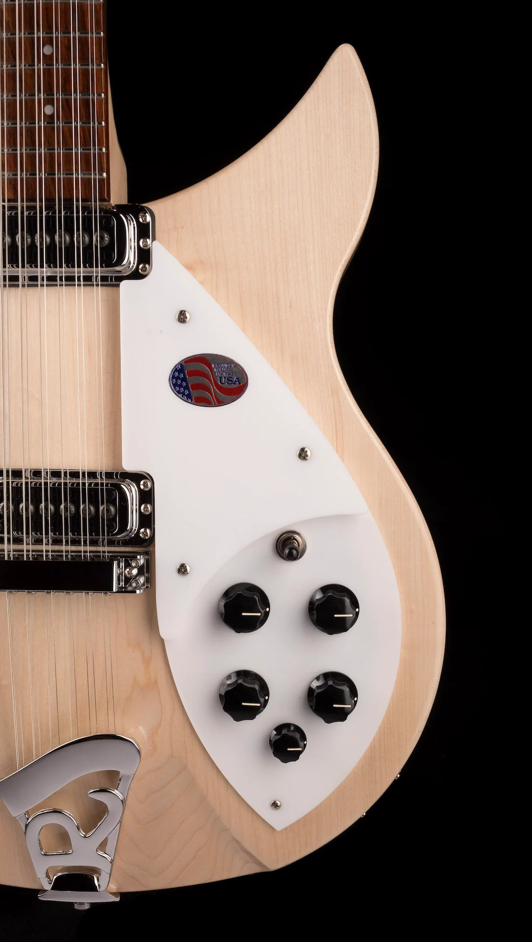 Rickenbacker 330/12 Mapleglo Semi Hollow Guitar With OHSC - Image 9