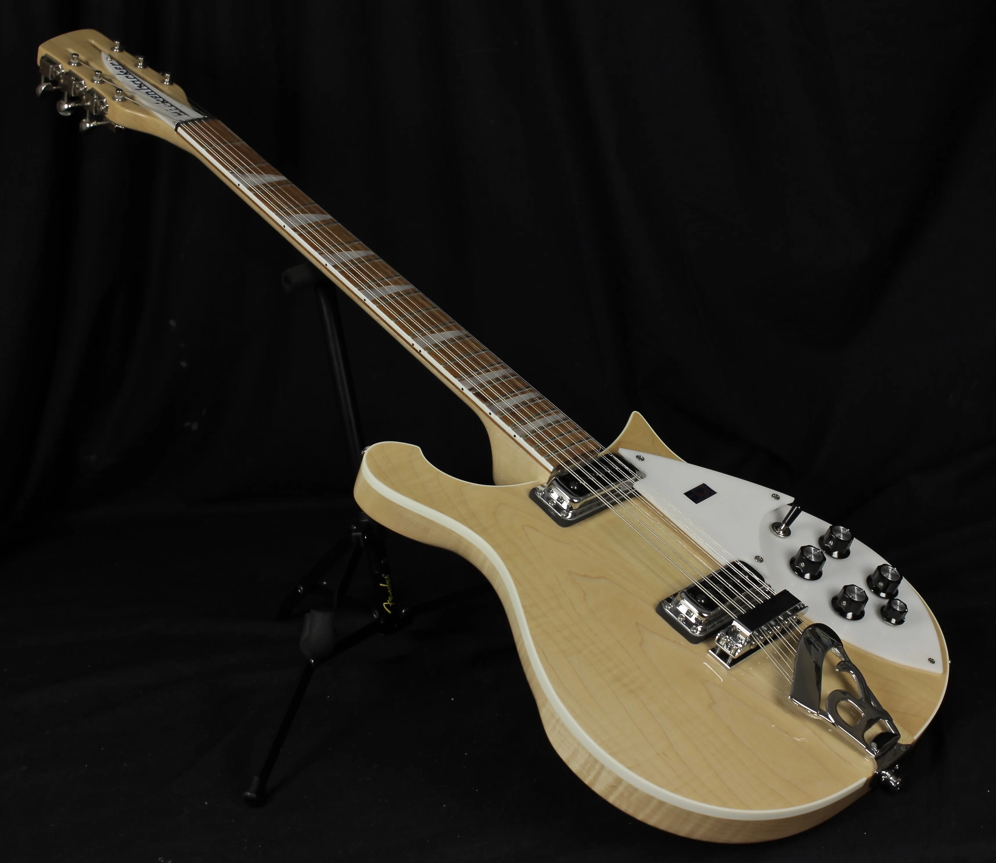 Rickenbacker 620/12 Twelve String Mapleglo Solid Body Guitar With OHSC - Image 3