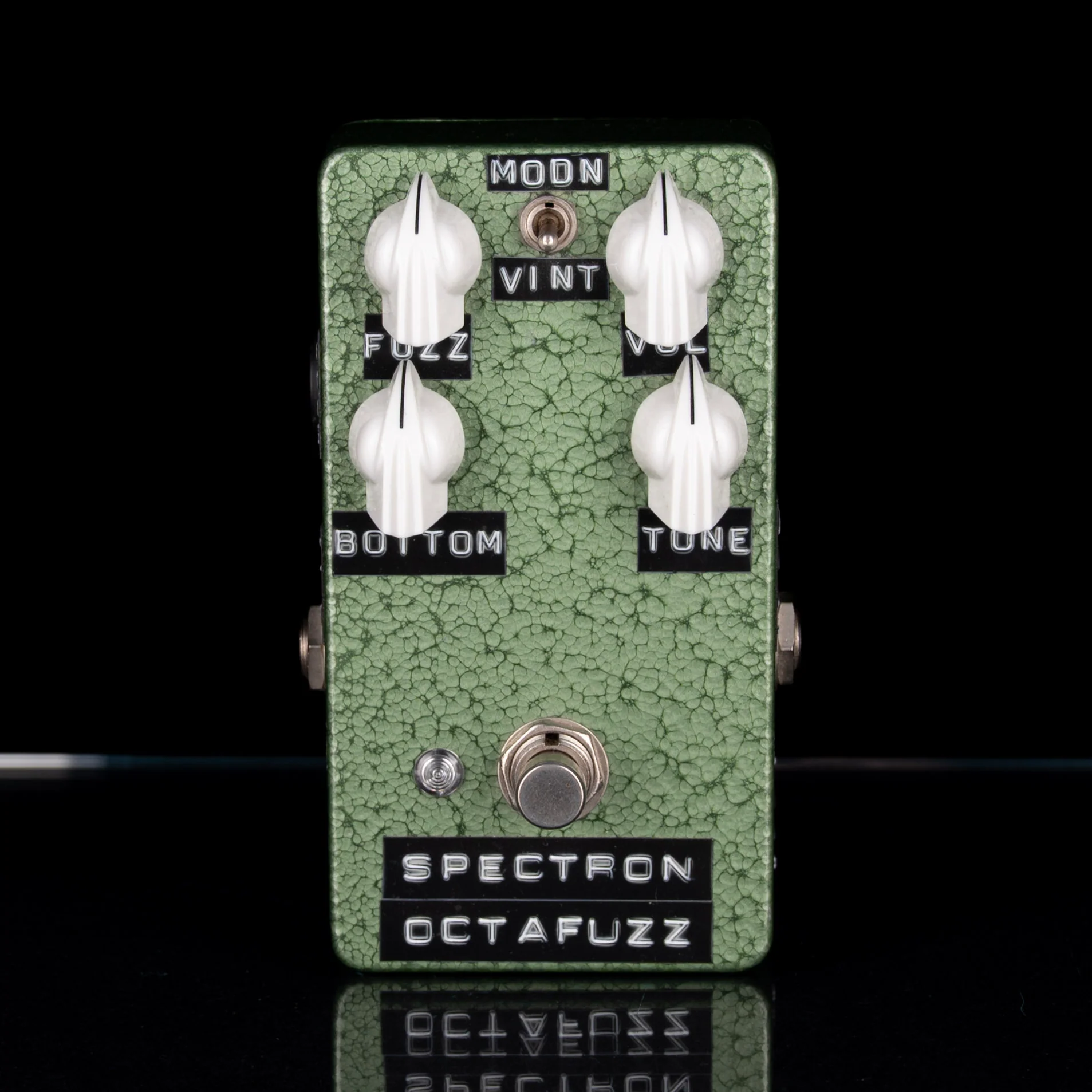 Used Shin Music Spectron Octafuzz Green #081 "Green Scratch" Pedal