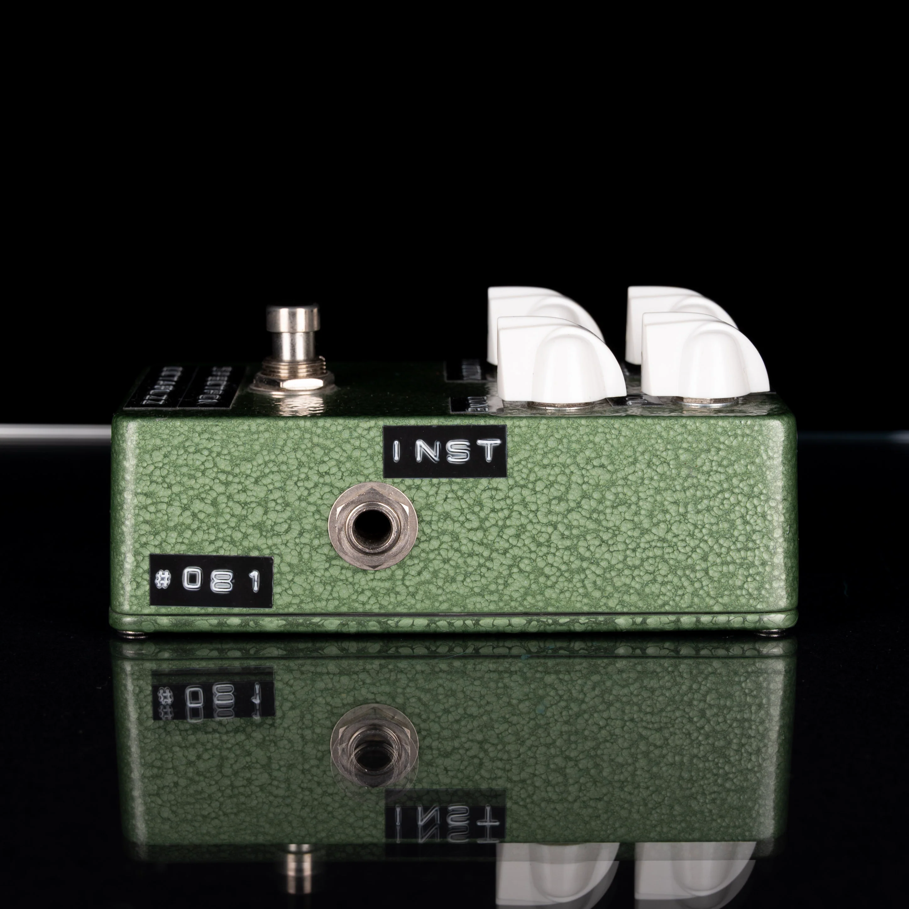 Used Shin Music Spectron Octafuzz Green #081 "Green Scratch" Pedal - Image 3