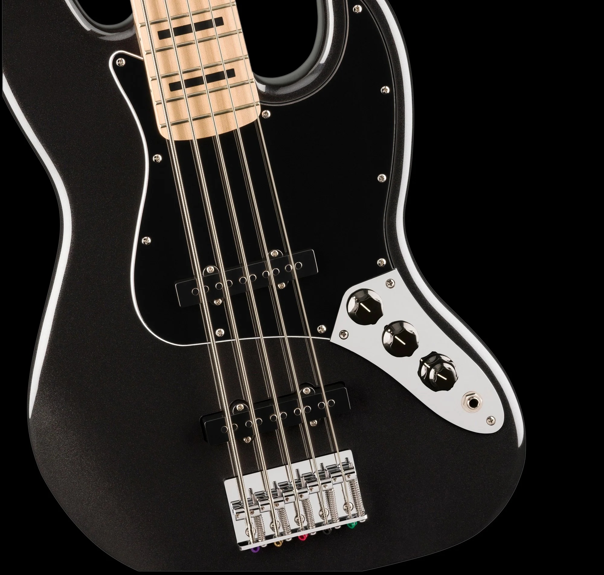 Squier Affinity Series Active Jazz Bass V Maple Fingerboard Black Pickguard Black Metallic - Image 4