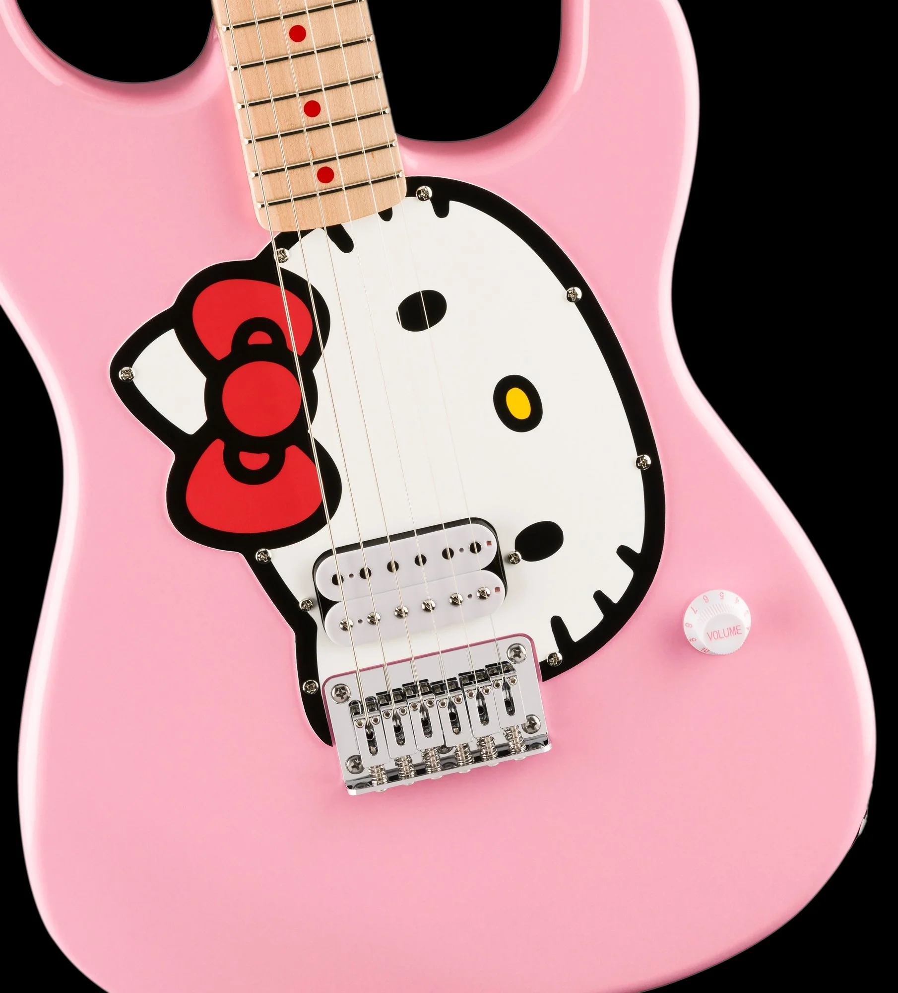Squier Limited Edition Hello Kitty Stratocaster Pink With Gig Bag - Image 4