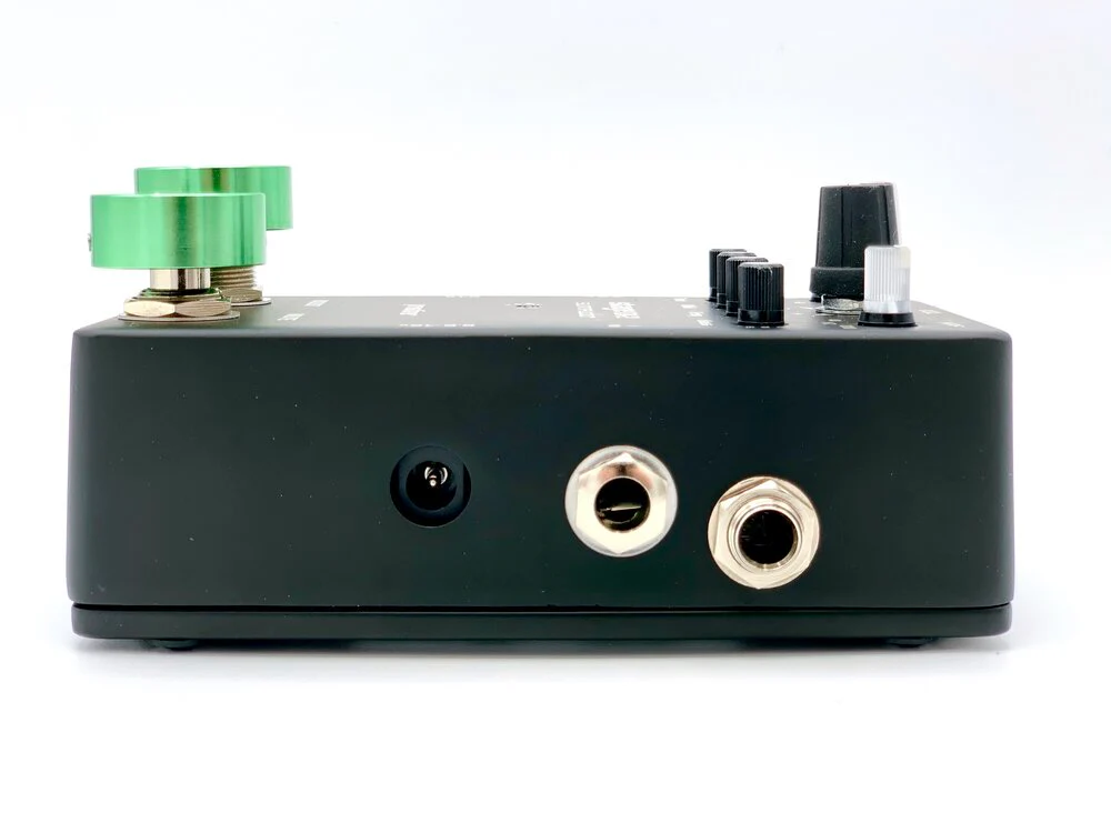 Sunnaudio Stage DI-2 Prestine Preamp/EQ/DI Pedal - Image 7