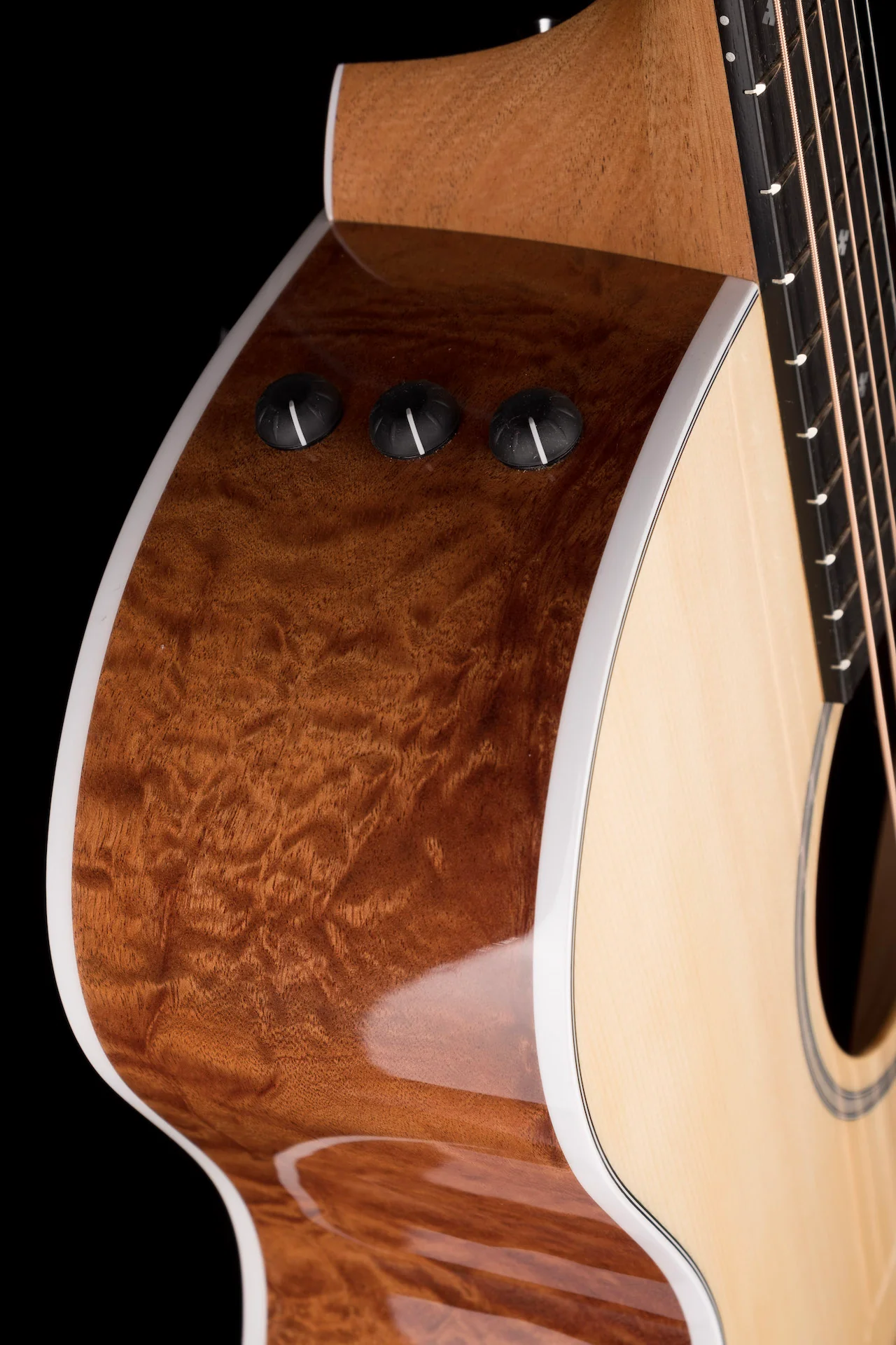 Taylor 214ce-QS DLX LTD Quilted Sapele (2021) Acoustic Electric Guitar With Case - Serial # 2211291298 - Image 10