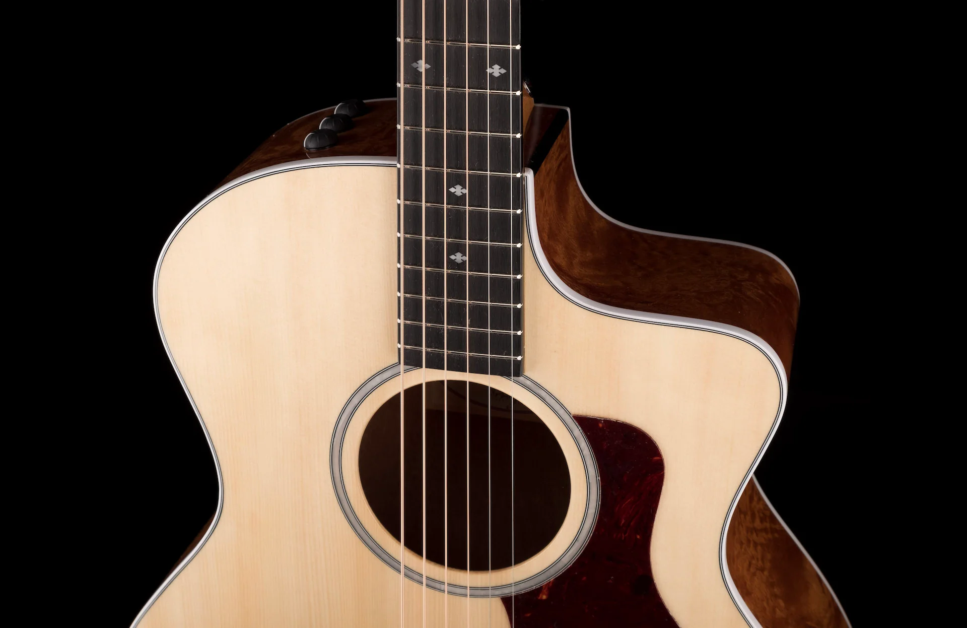 Taylor 214ce-QS DLX LTD Quilted Sapele (2021) Acoustic Electric Guitar With Case - Serial # 2211291298 - Image 3