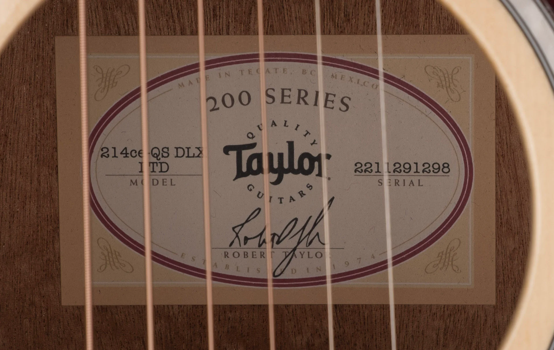 Taylor 214ce-QS DLX LTD Quilted Sapele (2021) Acoustic Electric Guitar With Case - Serial # 2211291298 - Image 7