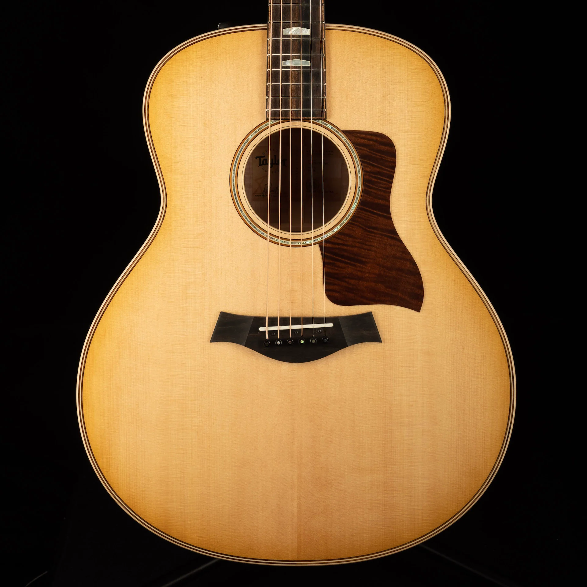 Taylor 618e Acoustic Electric Guitar Spruce/Maple With Case - Demo