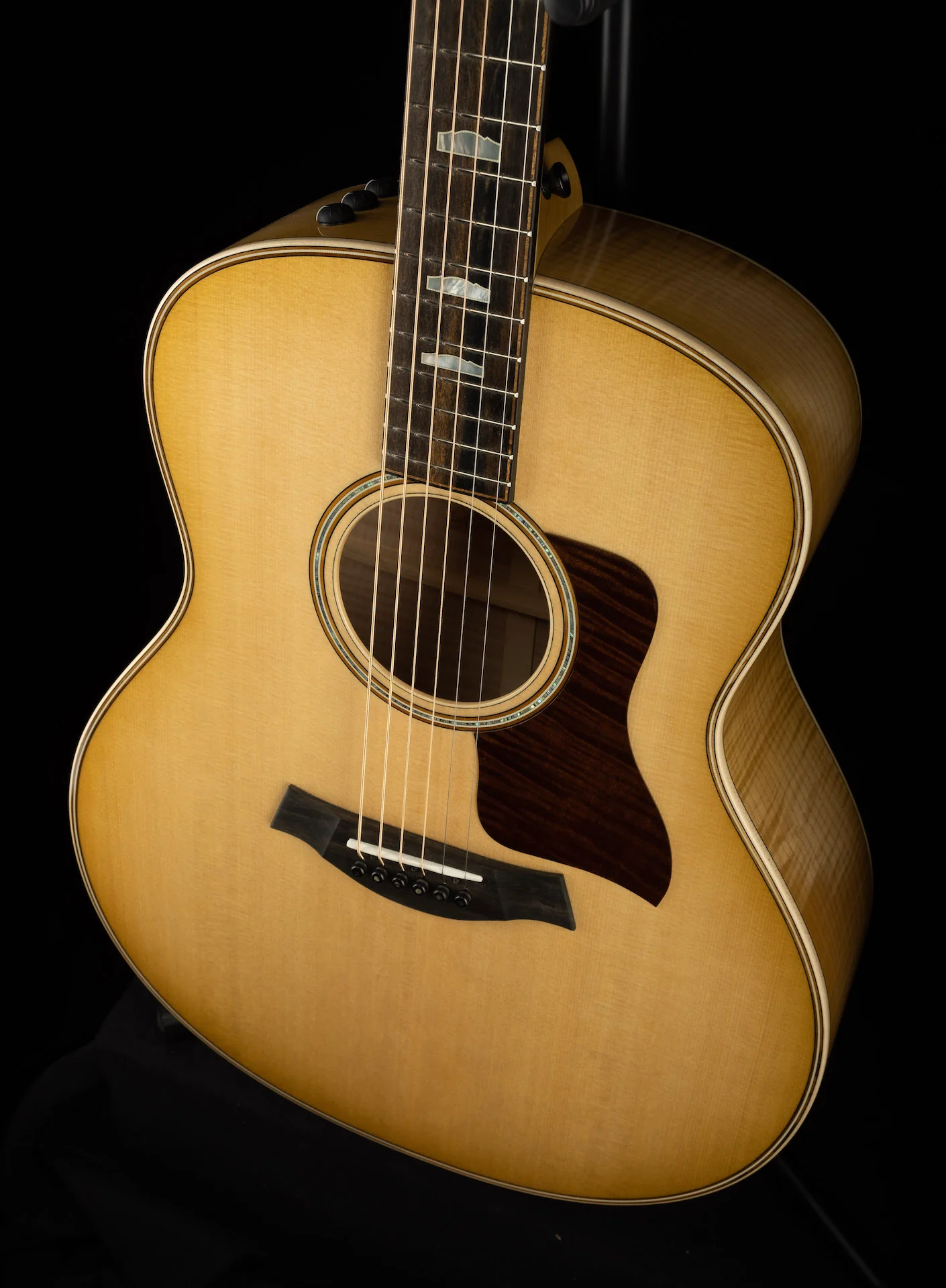 Taylor 618e Acoustic Electric Guitar Spruce/Maple With Case - Demo - Image 6