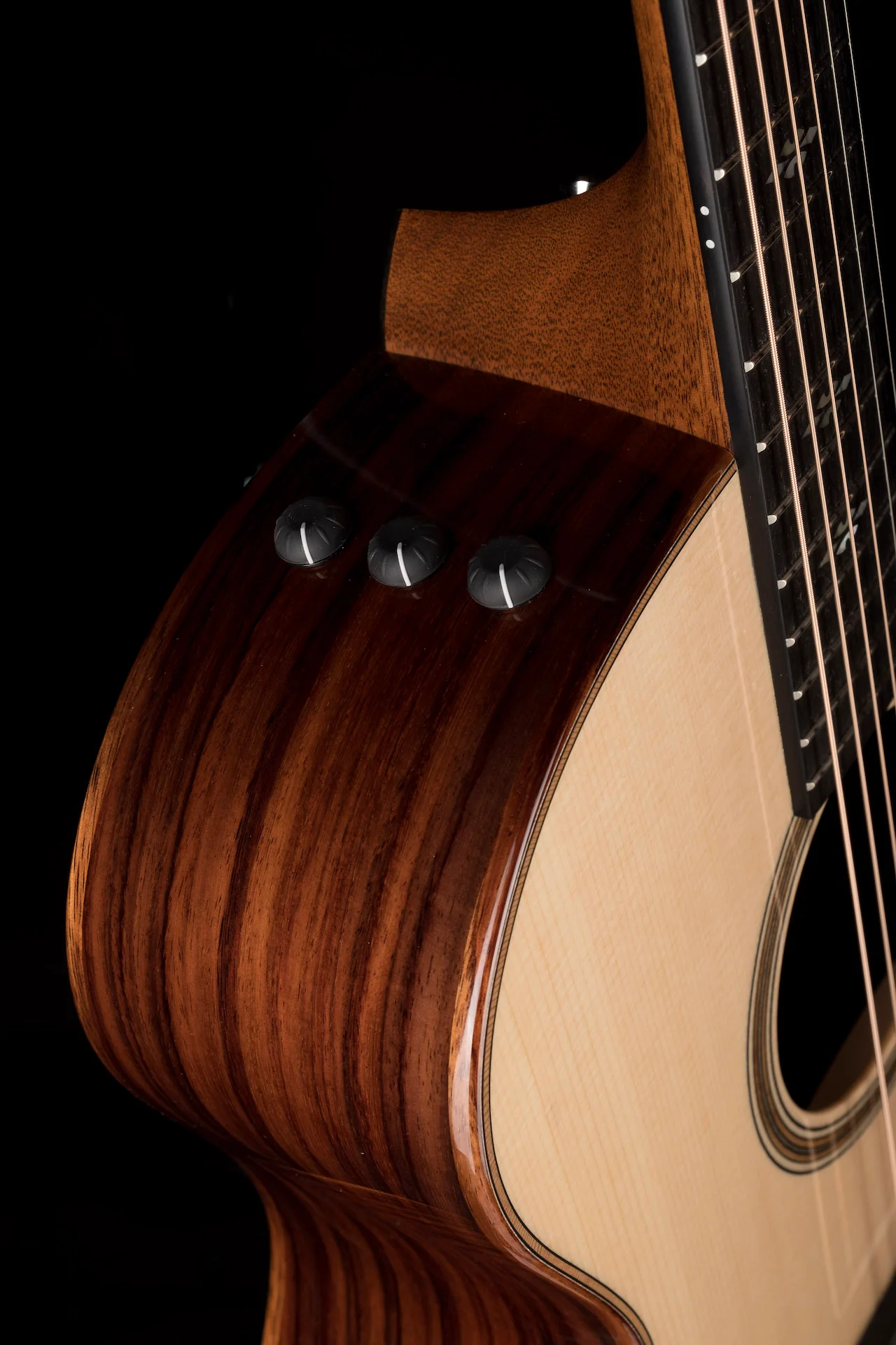 Taylor 714ce Acoustic Electric Guitar With Case - Image 10