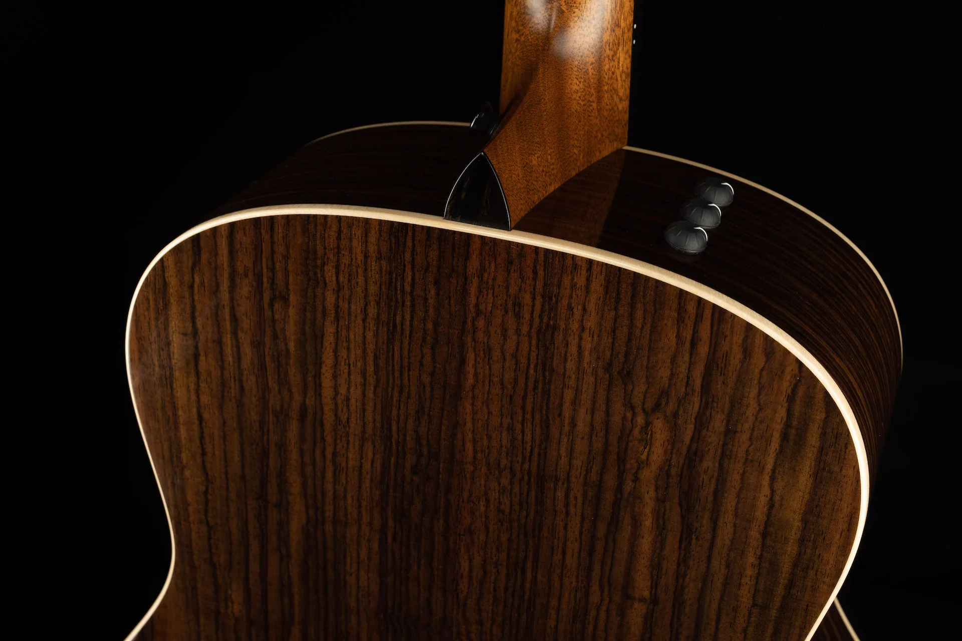 Taylor 818e Acoustic Electric Guitar With Case - Image 12