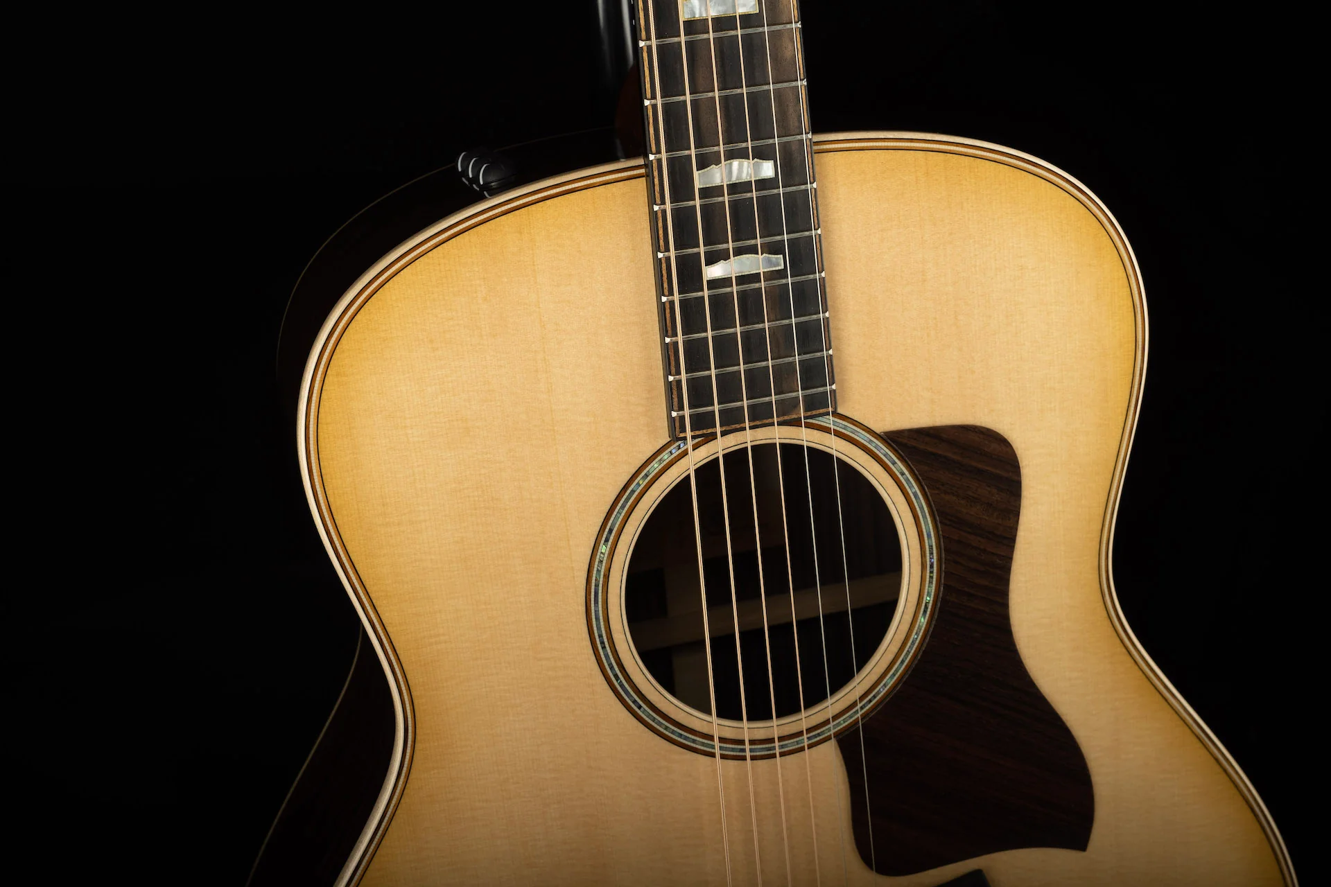 Taylor 818e Acoustic Electric Guitar With Case - Image 3