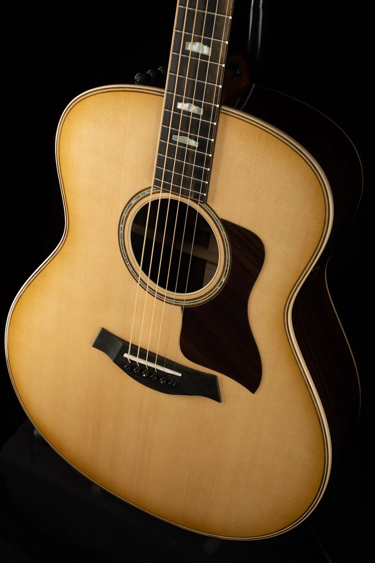 Taylor 818e Acoustic Electric Guitar With Case - Image 5