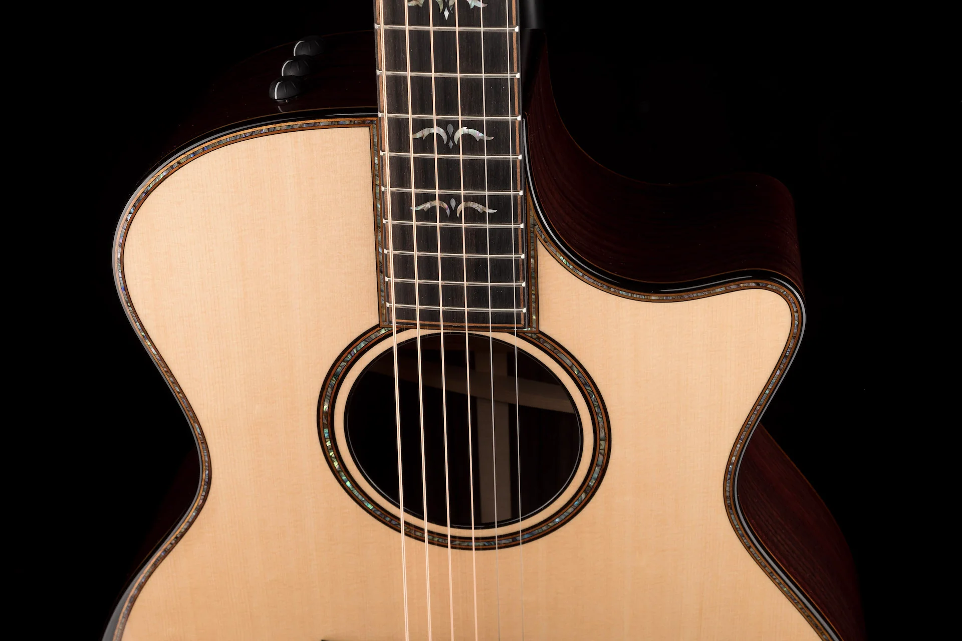 Taylor 914ce Acoustic Electric Guitar With Case - Image 4