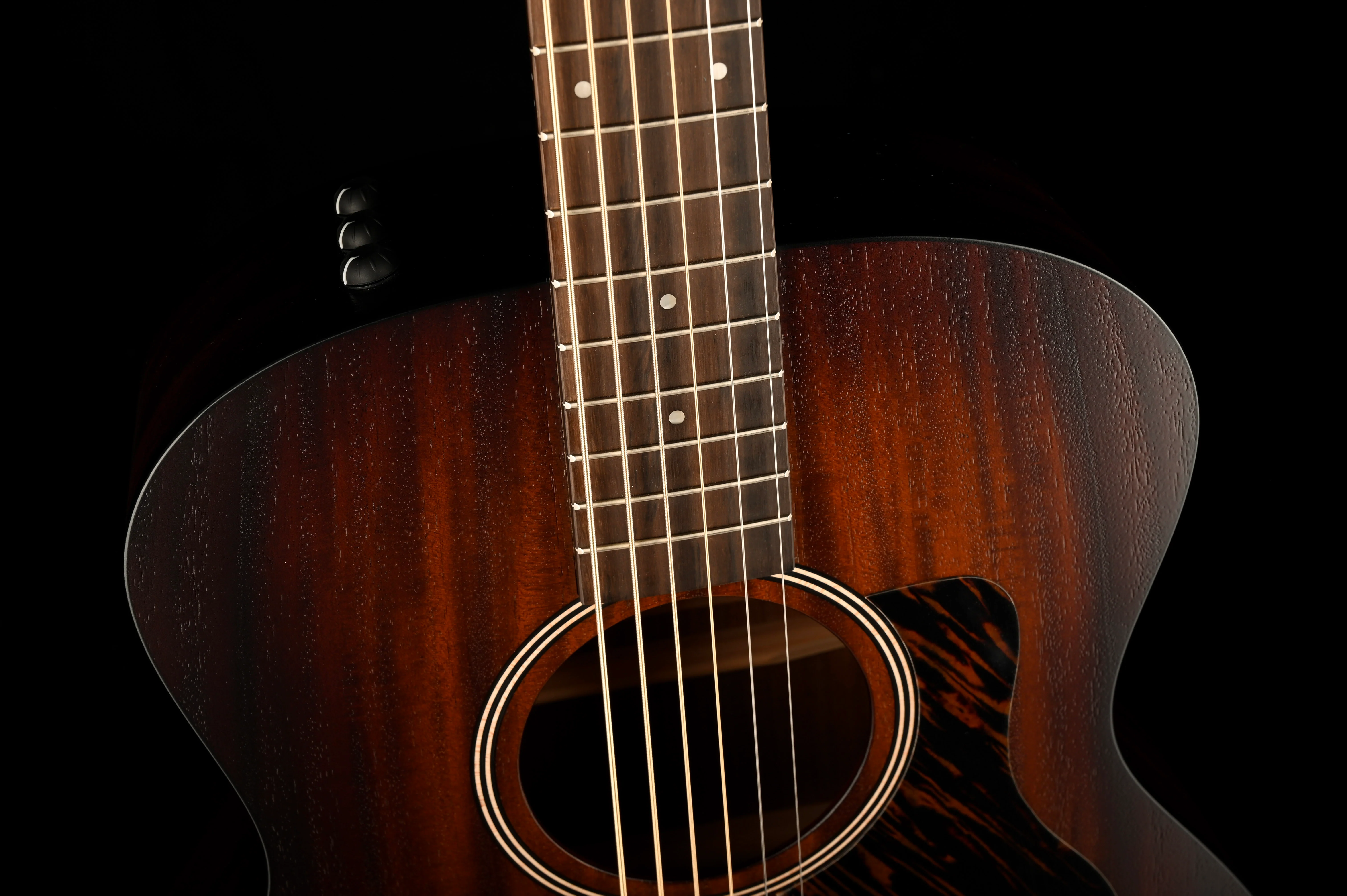 Taylor American Dream AD26e Baritone Grand Symphony 6-String Shaded Edge Burst With Case - Image 3