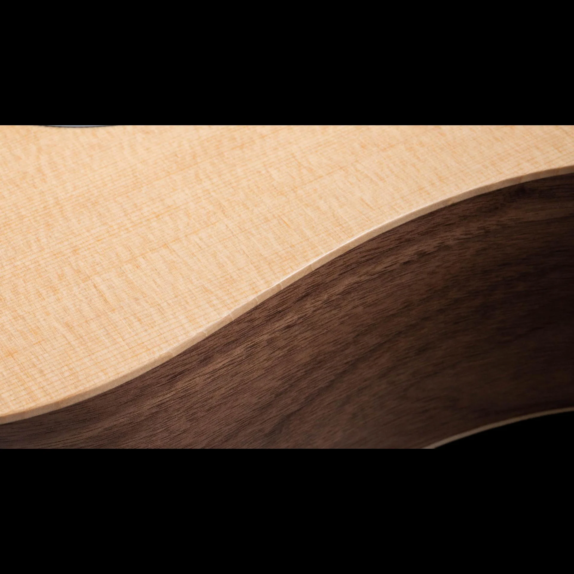 Taylor Big Baby Taylor (BBT) Walnut and Spruce Acoustic Guitar With Gig Bag - Image 11