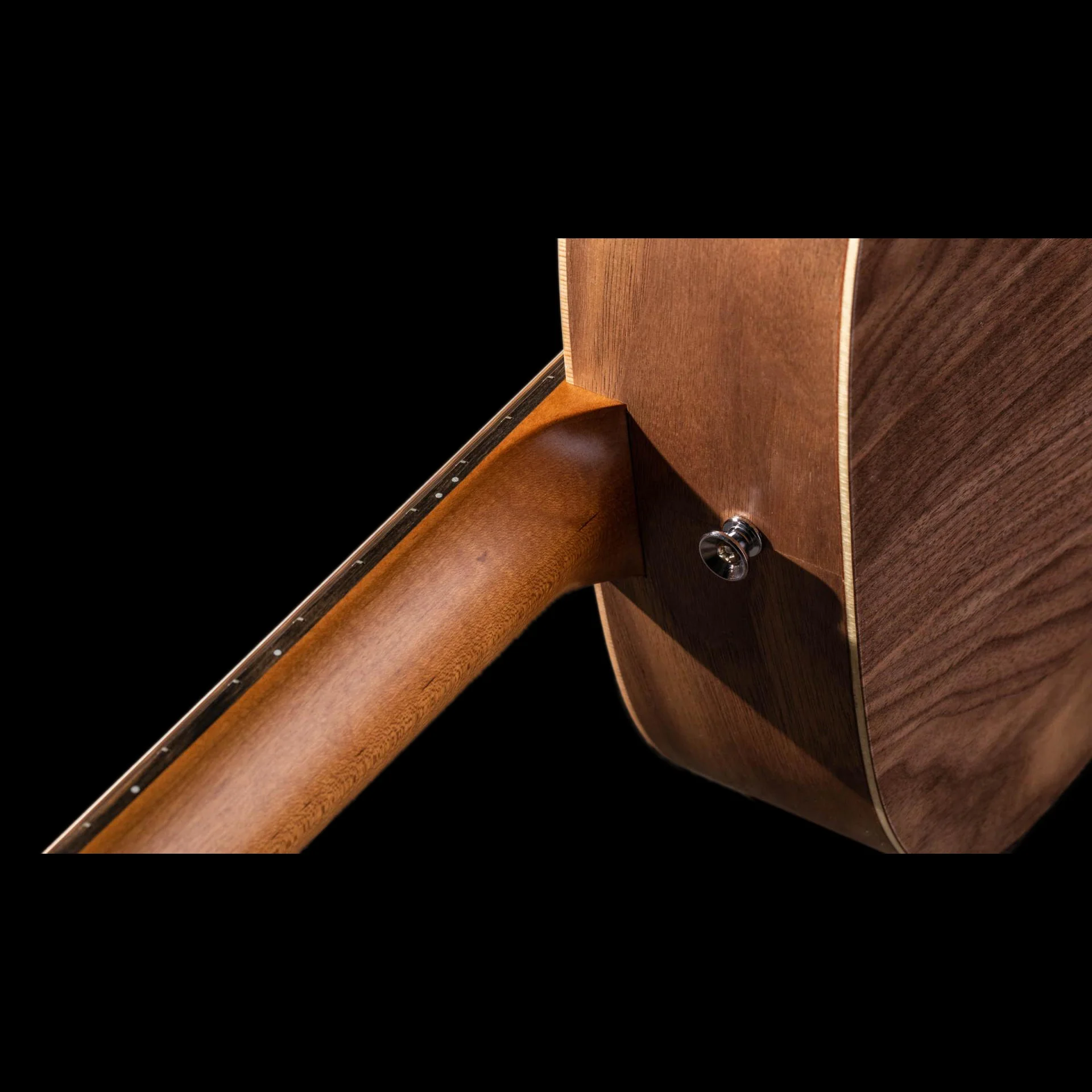 Taylor Big Baby Taylor (BBT) Walnut and Spruce Acoustic Guitar With Gig Bag - Image 7