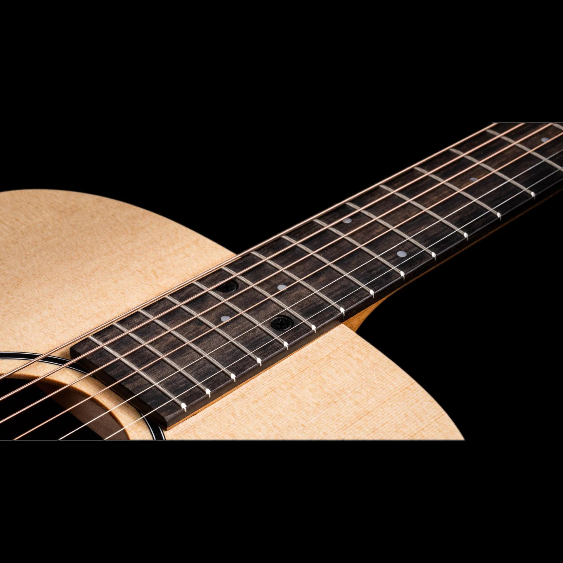Taylor Big Baby Taylor (BBT) Walnut and Spruce Acoustic Guitar With Gig Bag - Image 9