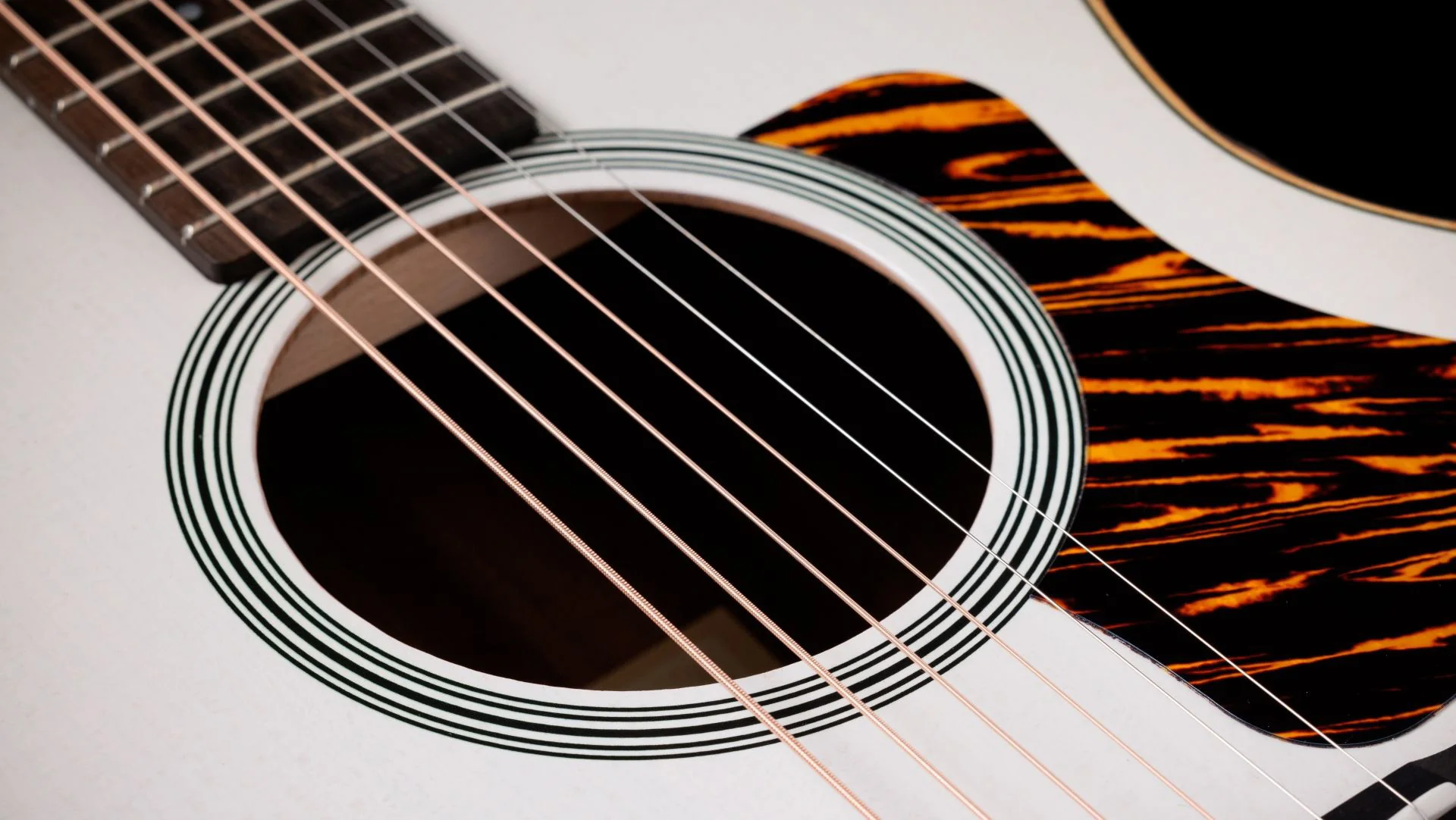 Taylor GS Mini-e Special Edition Trans White Acoustic Electric Guitar With Gig Bag - Image 6