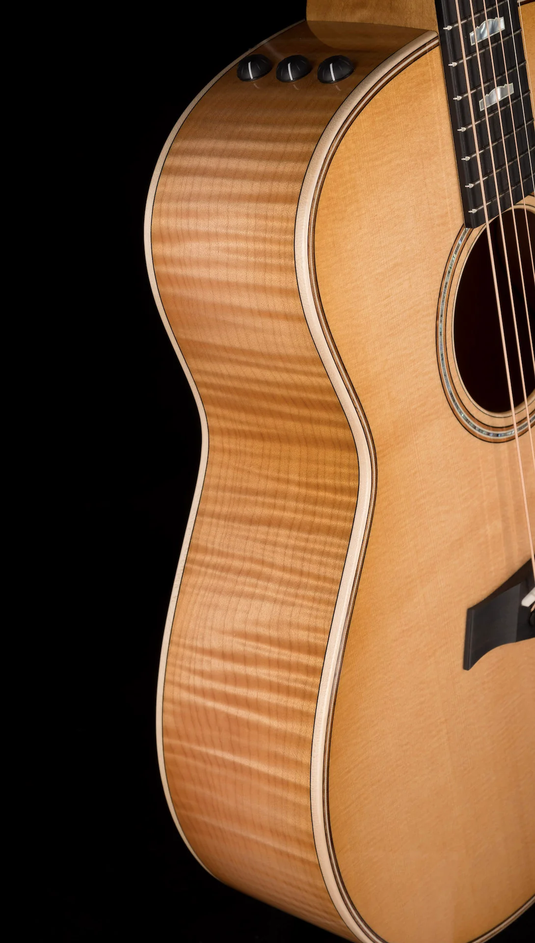 Taylor GT611e LTD Grand Theater Figured Big Leaf Maple Antique Blonde (2022) Acoustic-Electric Guitar With Aerocase - Serial # 1212101031 - Image 10