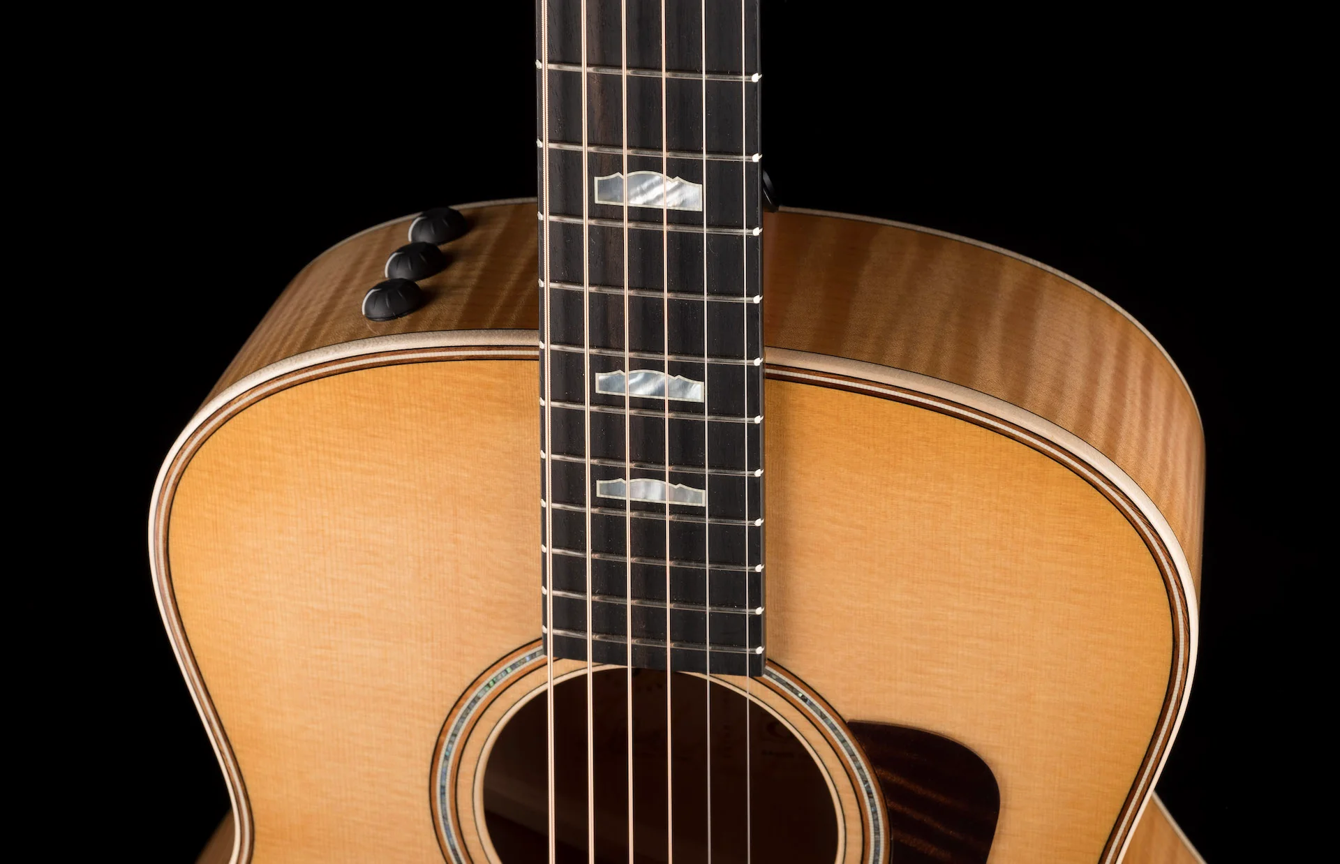 Taylor GT611e LTD Grand Theater Figured Big Leaf Maple Antique Blonde (2022) Acoustic-Electric Guitar With Aerocase - Serial # 1212101031 - Image 3