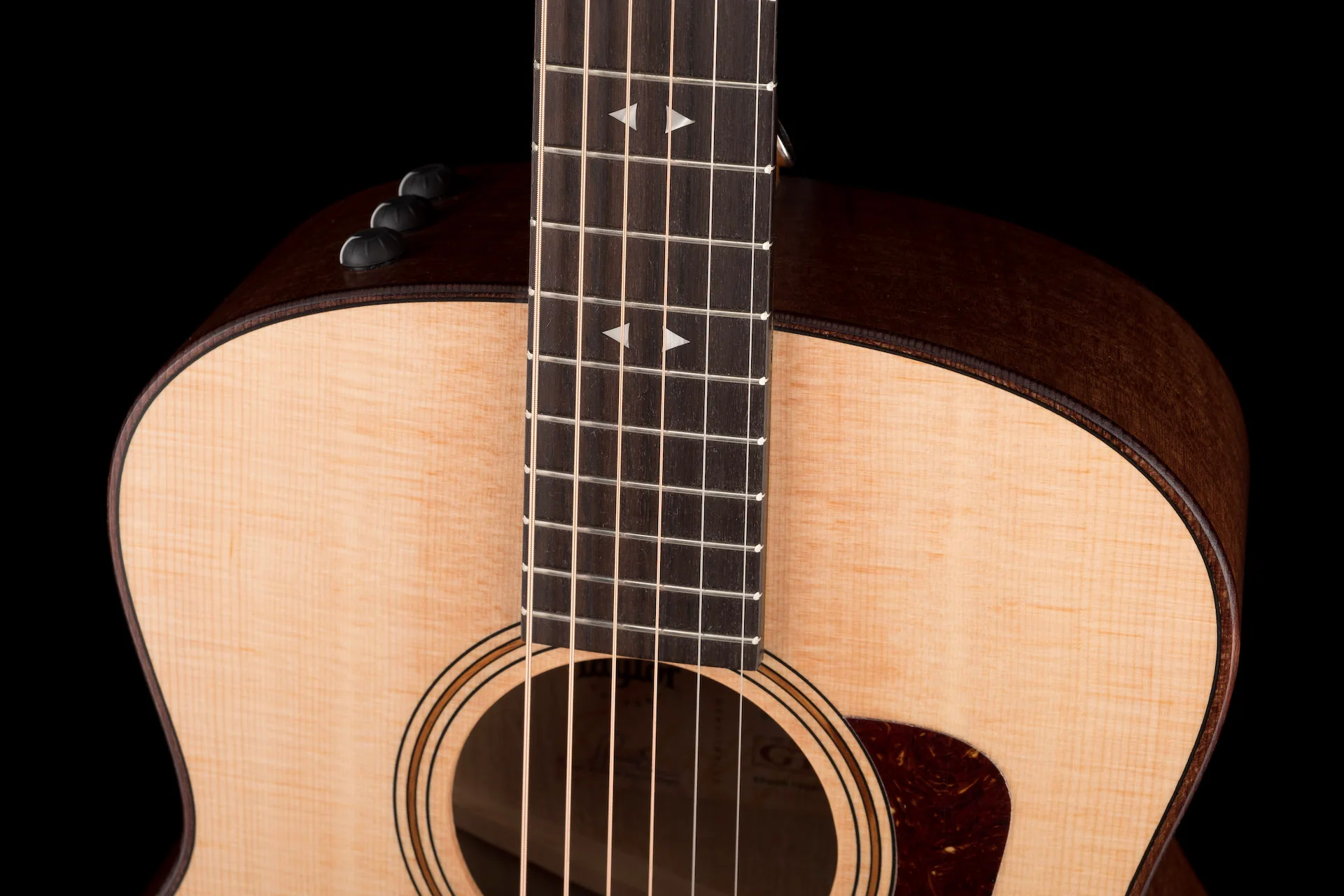 Taylor GTe Urban Ash Acoustic Electric Guitar With Aerocase - Image 3