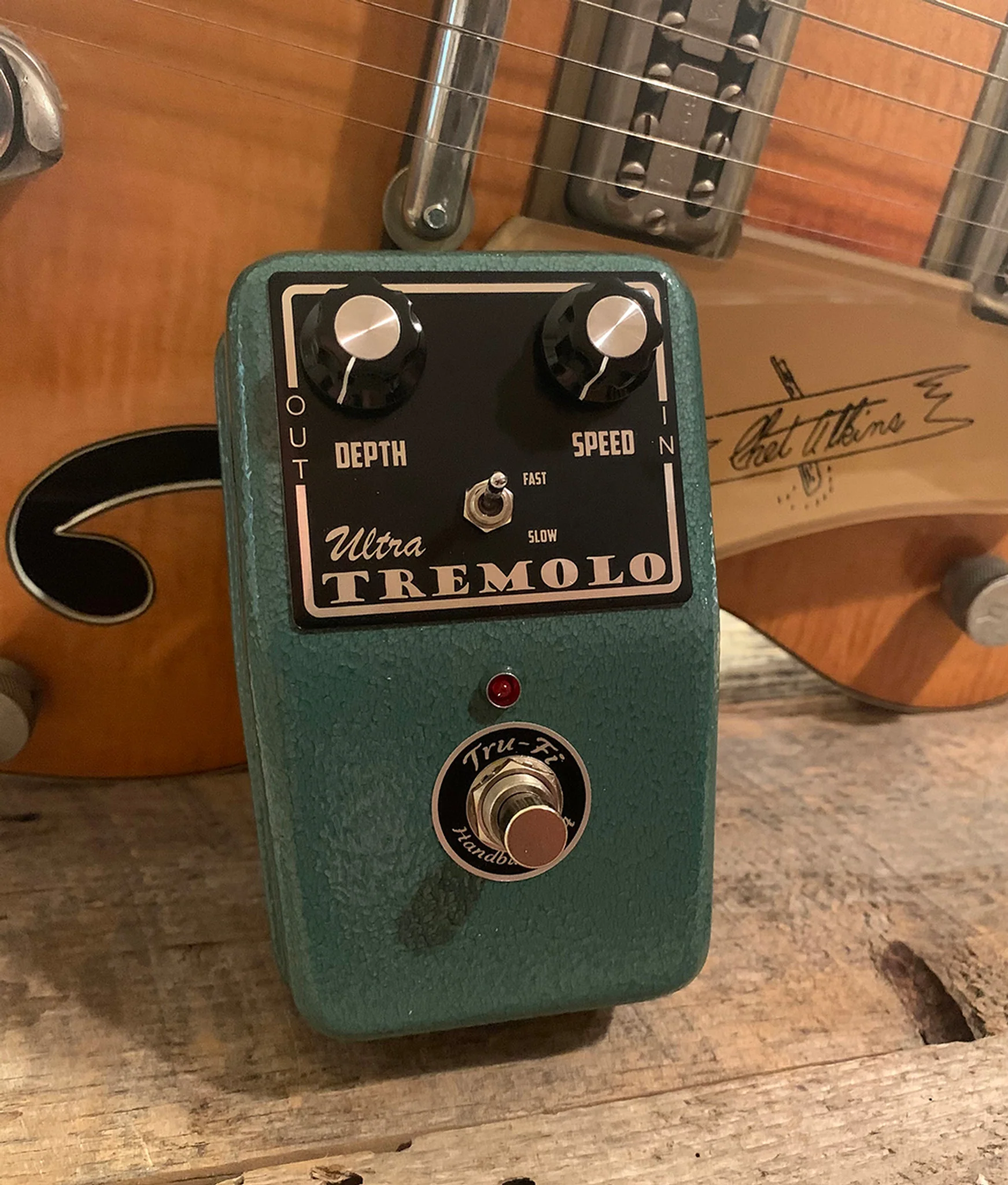 Tru-Fi Ultra Tremolo Guitar Pedal - Image 2