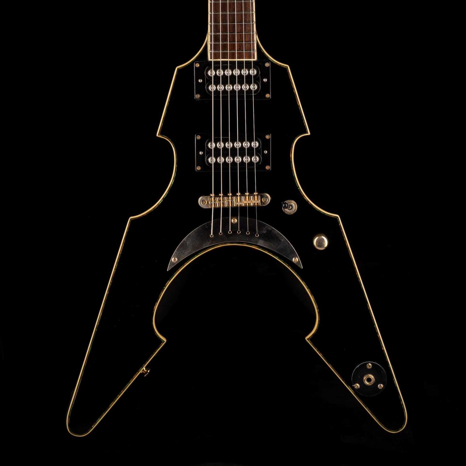 Turser Warlord Flying V Black With Gig Bag