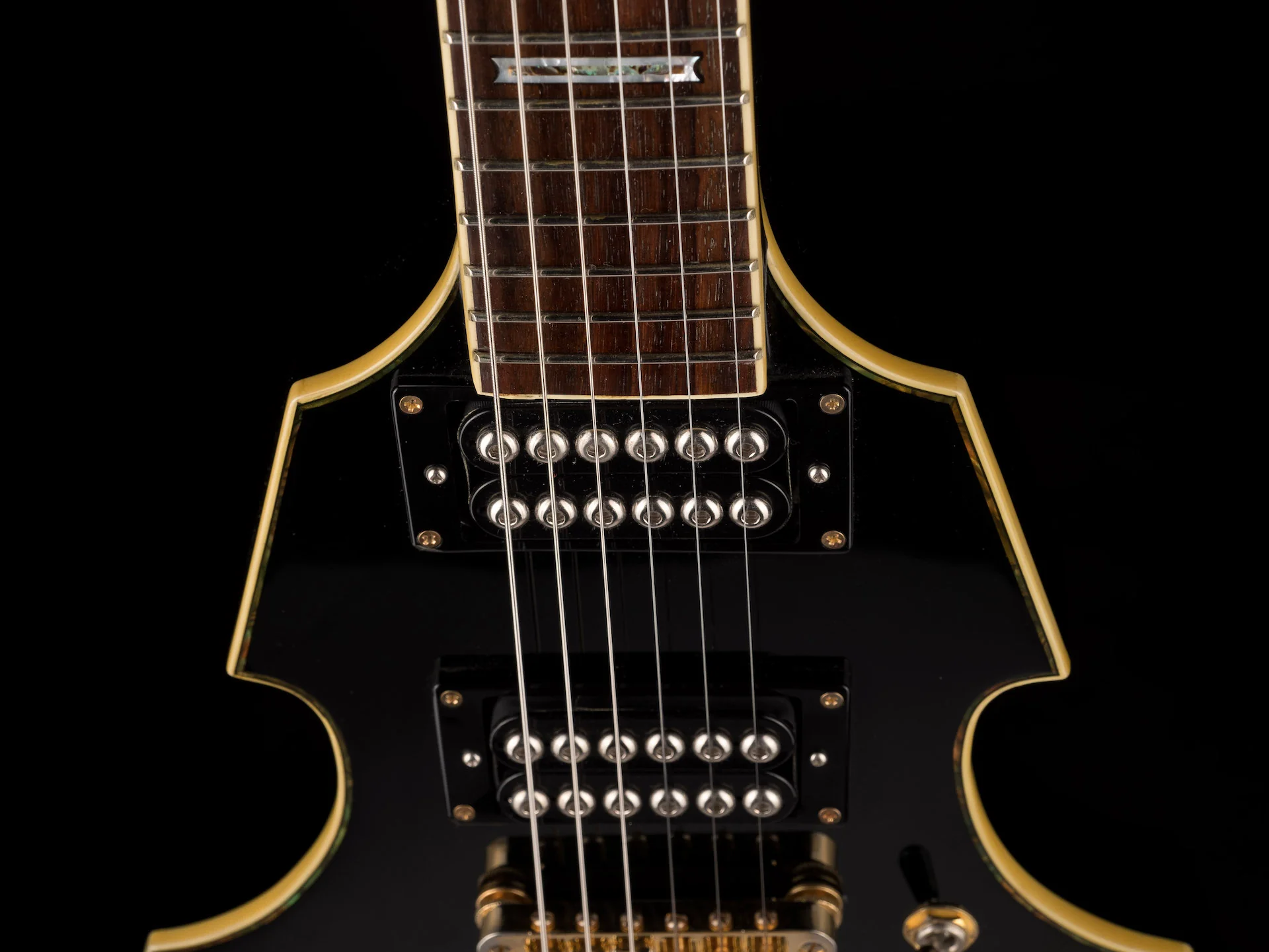 Turser Warlord Flying V Black With Gig Bag - Image 3