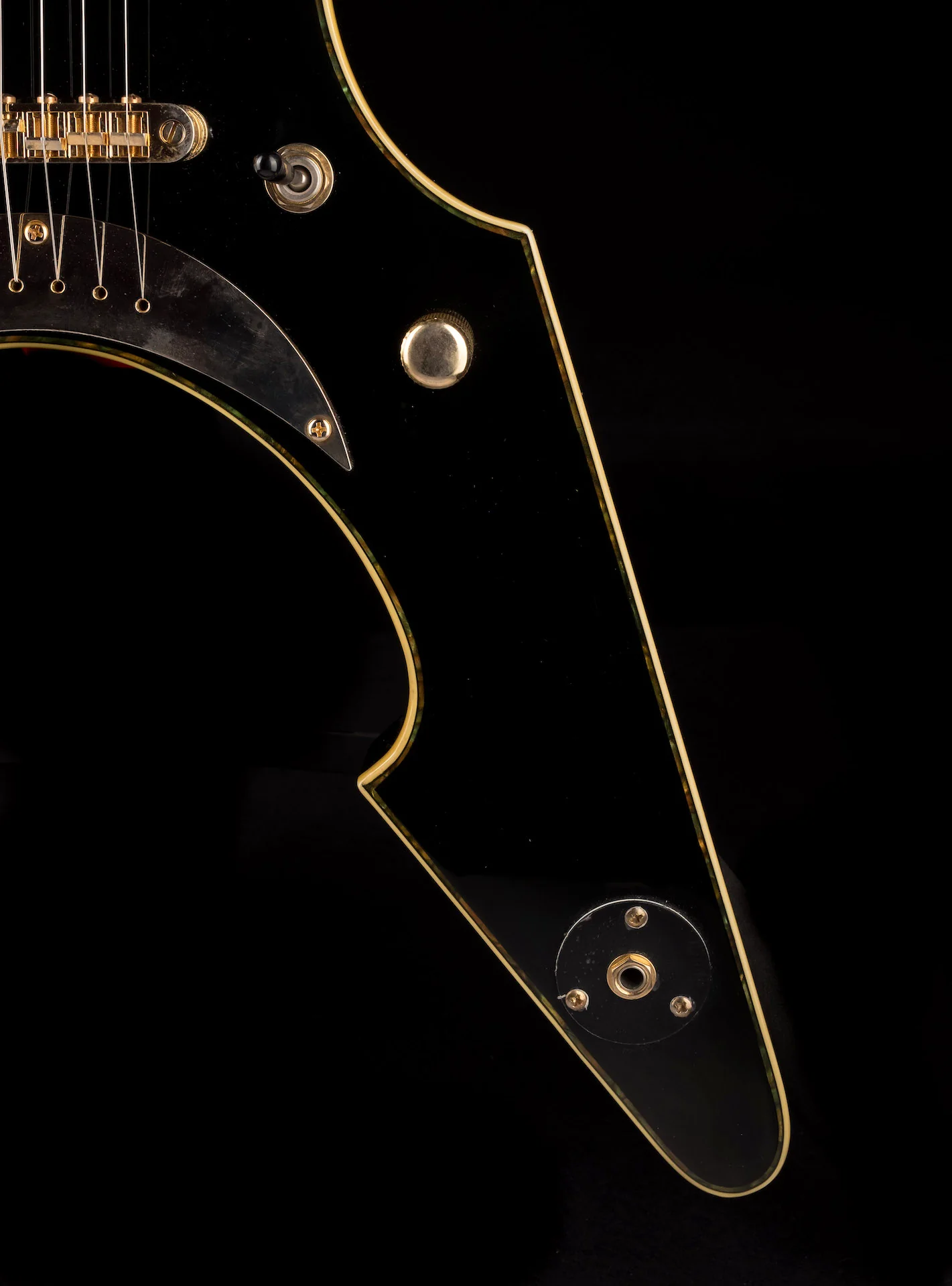 Turser Warlord Flying V Black With Gig Bag - Image 6