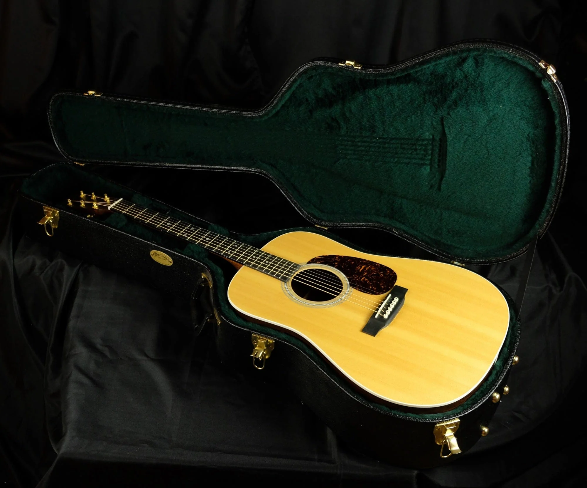 Used 2014 Martin Custom GC MMV Dreadnaught Rosewood B&S with OHSC - Image 3