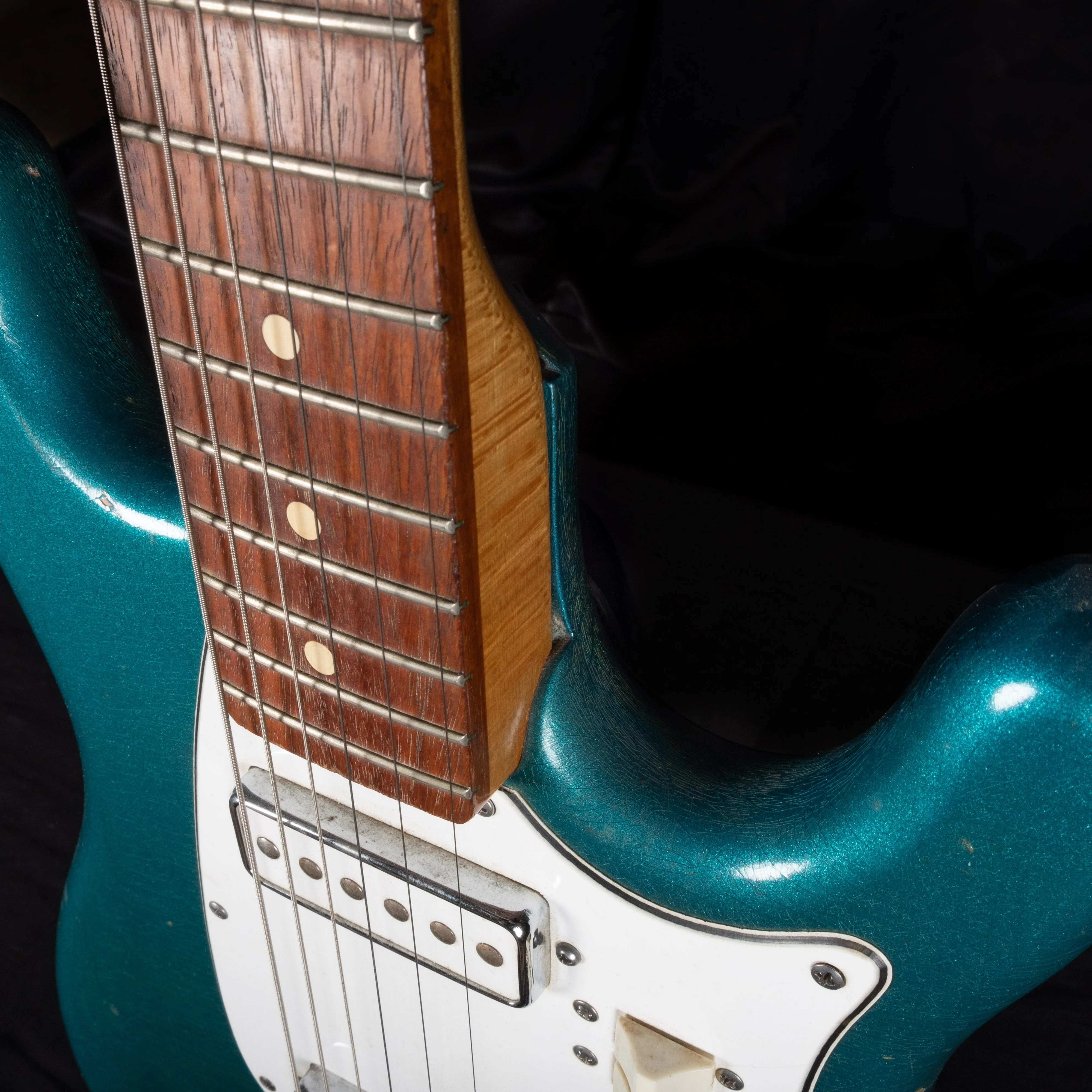 Used 1960 Magnatone Zephyr Electric Guitar Owned/Played by Billie Joe Armstrong of Green Day - Image 6