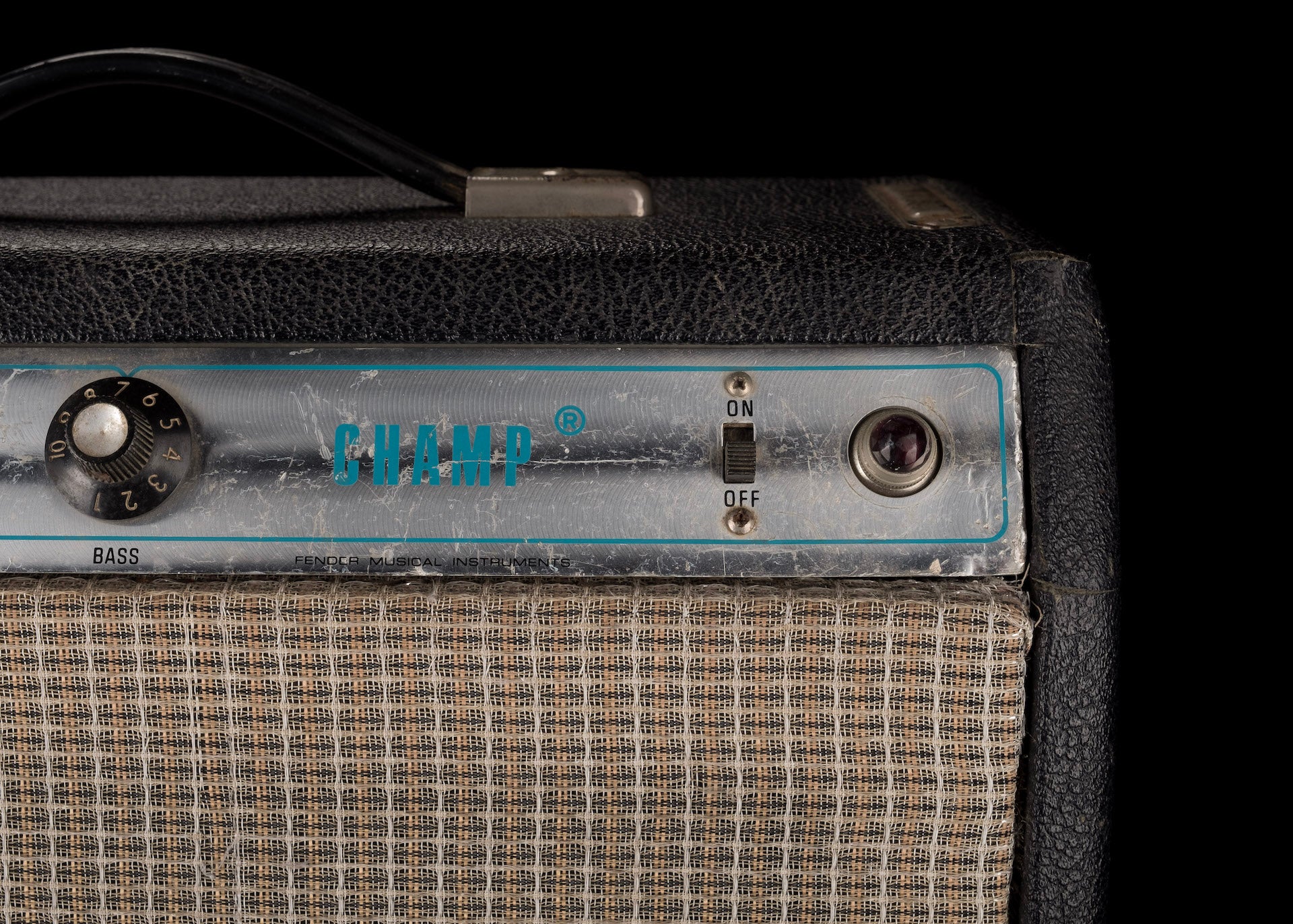 Used 1970's Fender Champ Guitar Amp Combo - Image 5